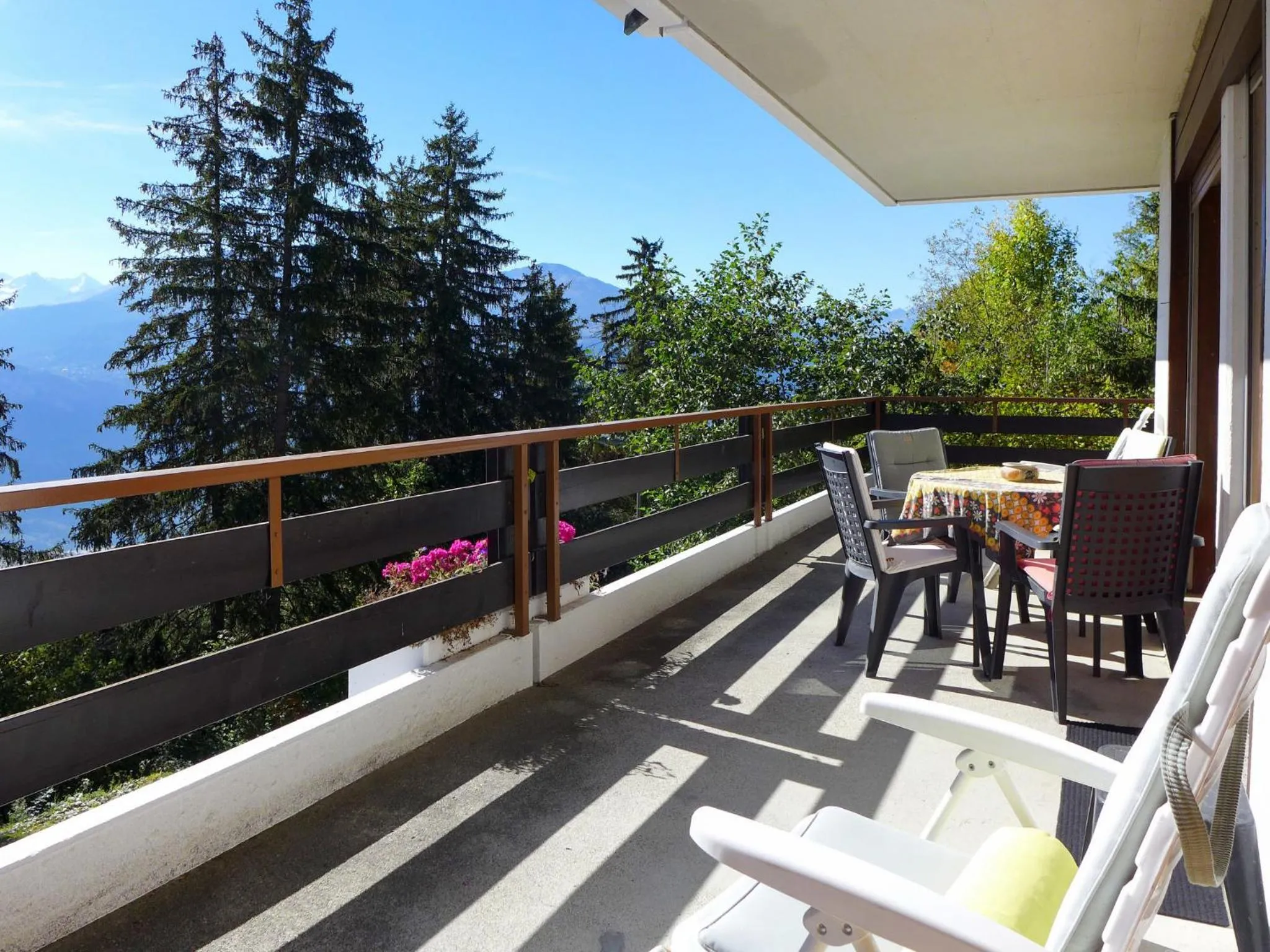 View (from property/room) in Apartment Yuca B Apt- 28 by Interhome