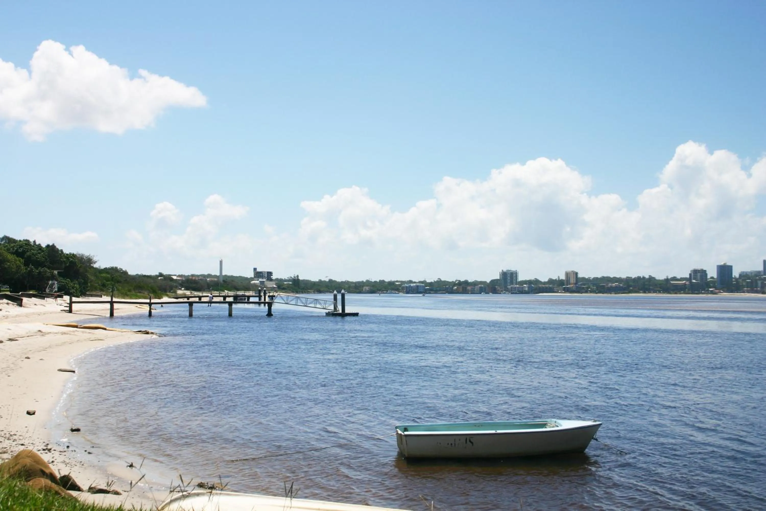 Property building in Explorer Cove Unit 6 31 Kennedy Pde