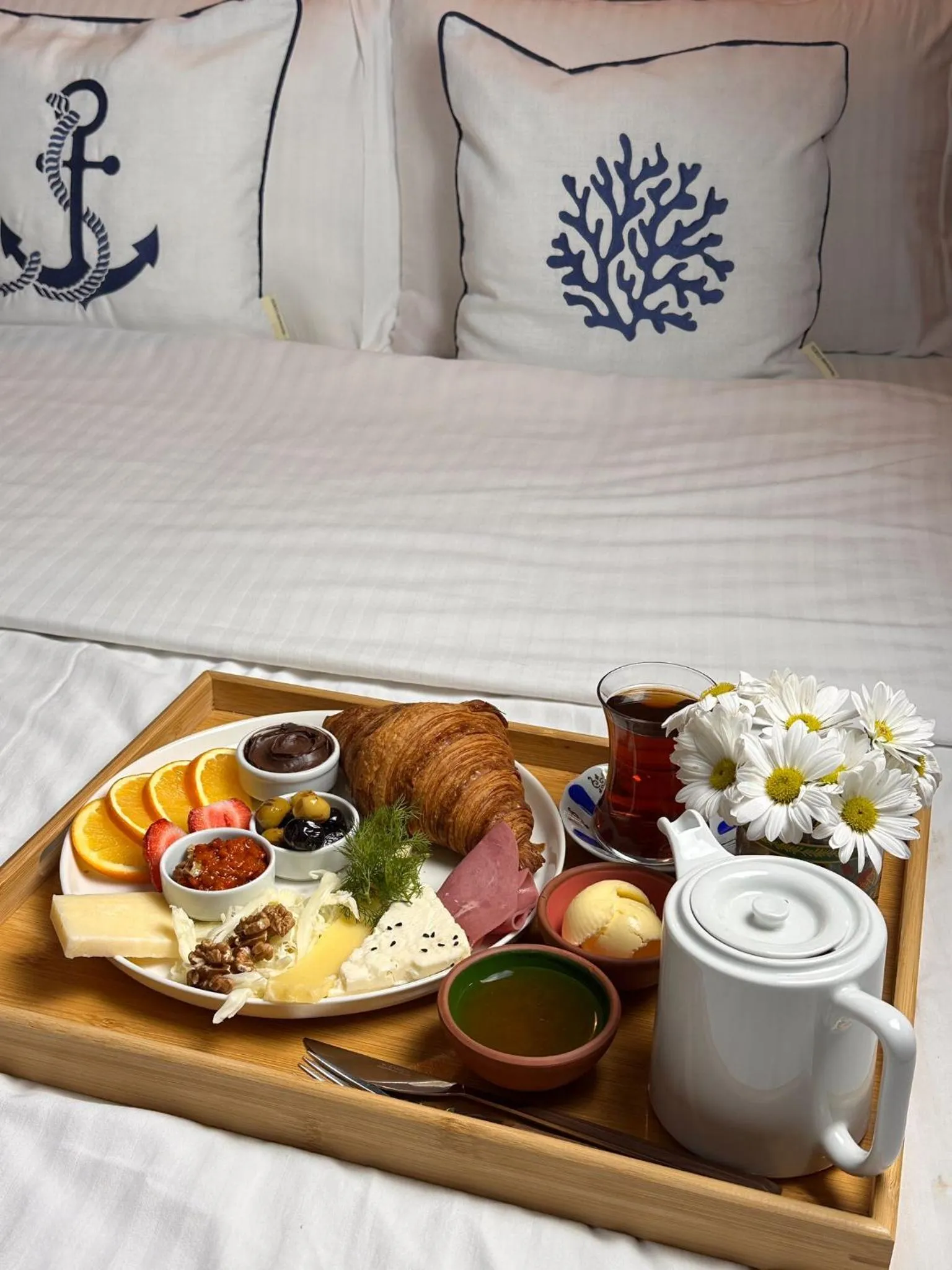 room service in Lonca Butik Hotel