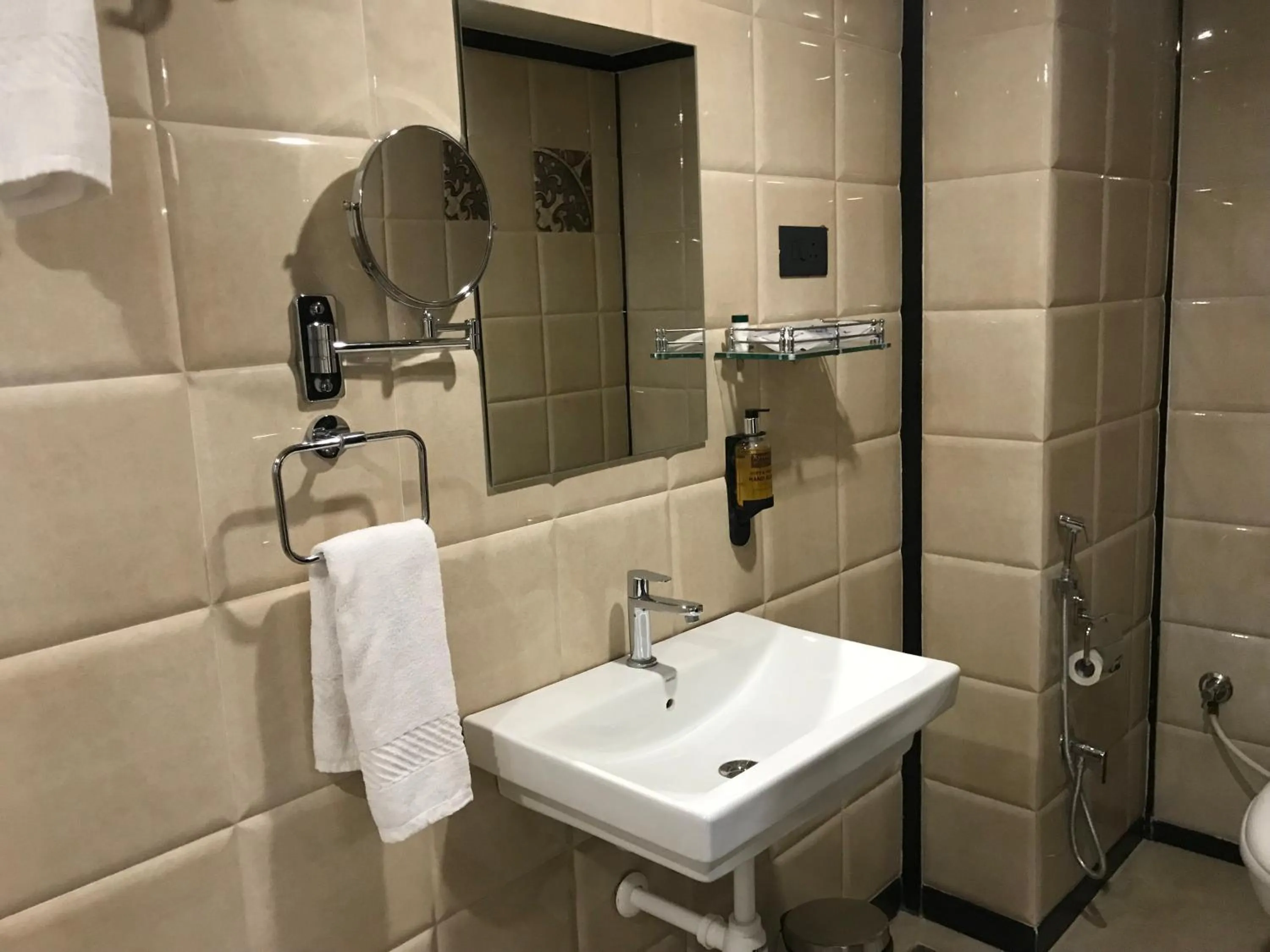 Kyriad Hotel Solapur by OTHPL