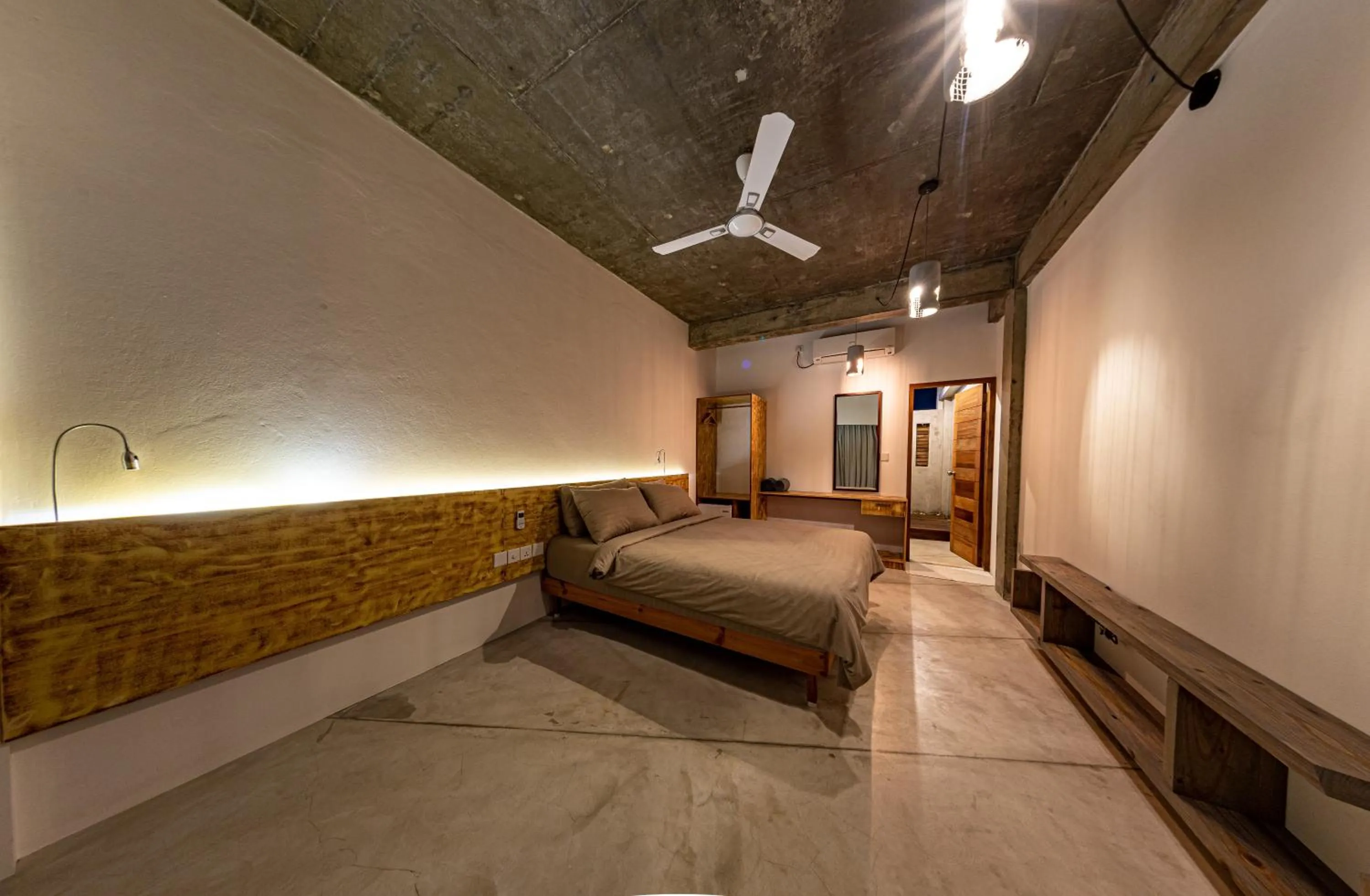 Photo of the whole room, Bed in Club Gabbiano