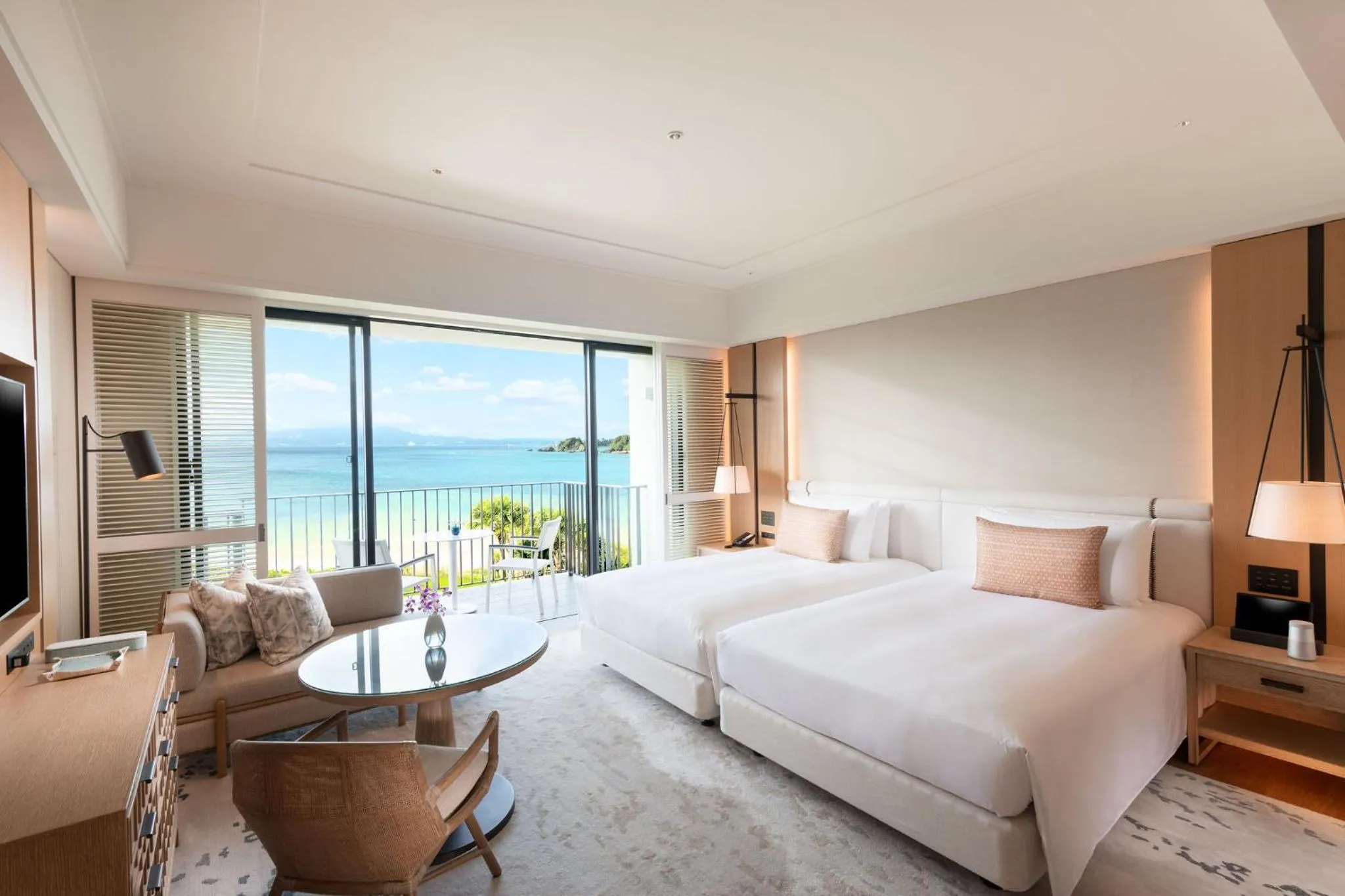 View (from property/room), Bed in Halekulani Okinawa