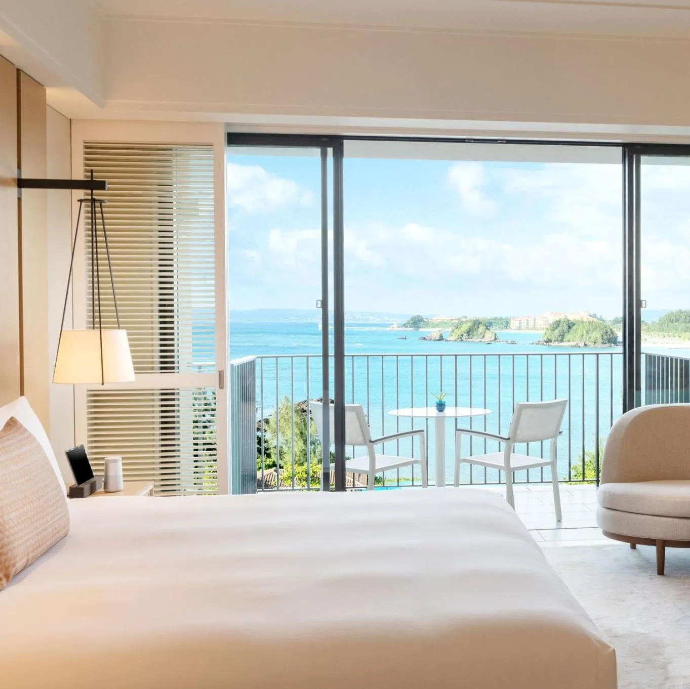 Natural landscape, Bed in Halekulani Okinawa