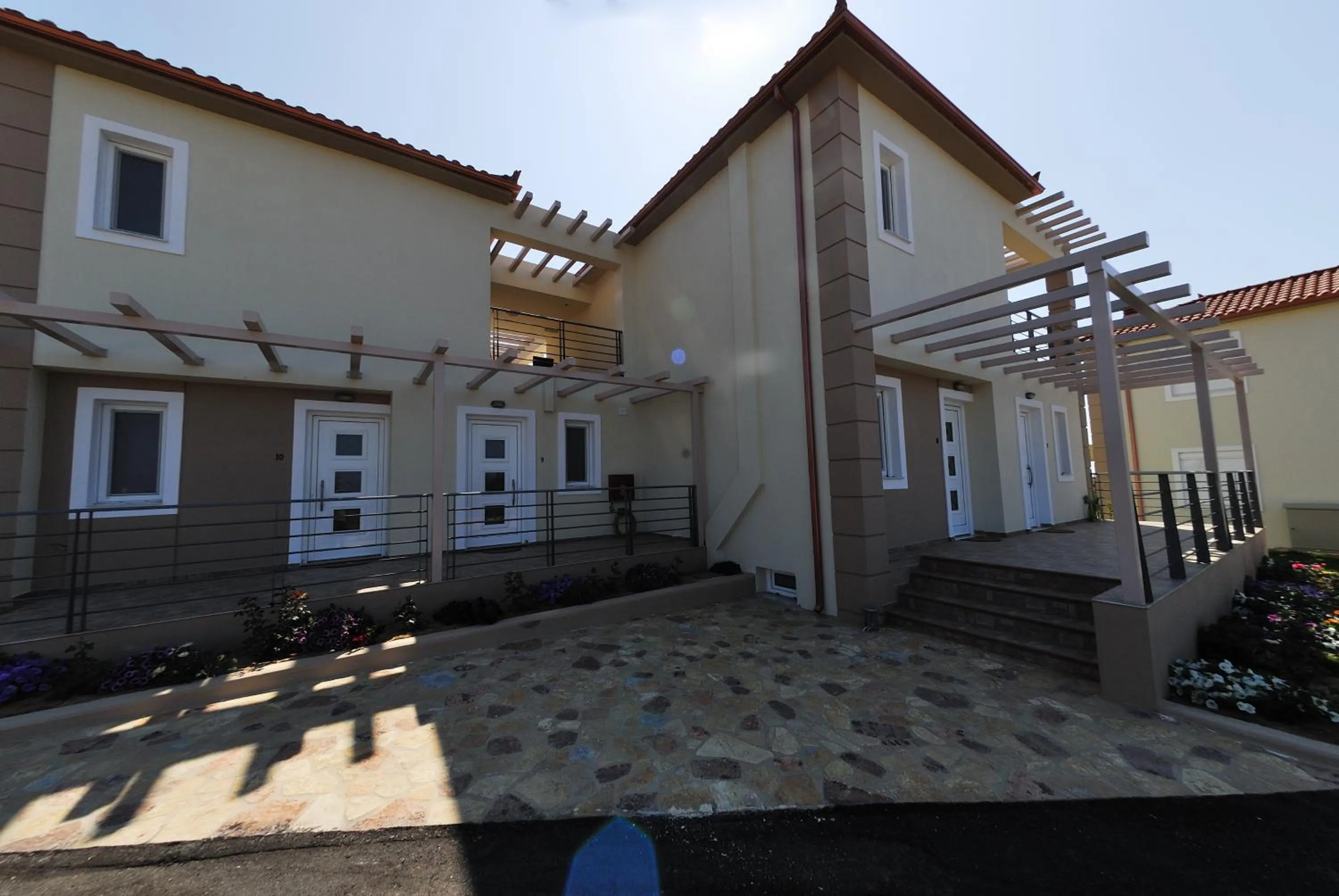 Antonios Village Hotel & Apartments