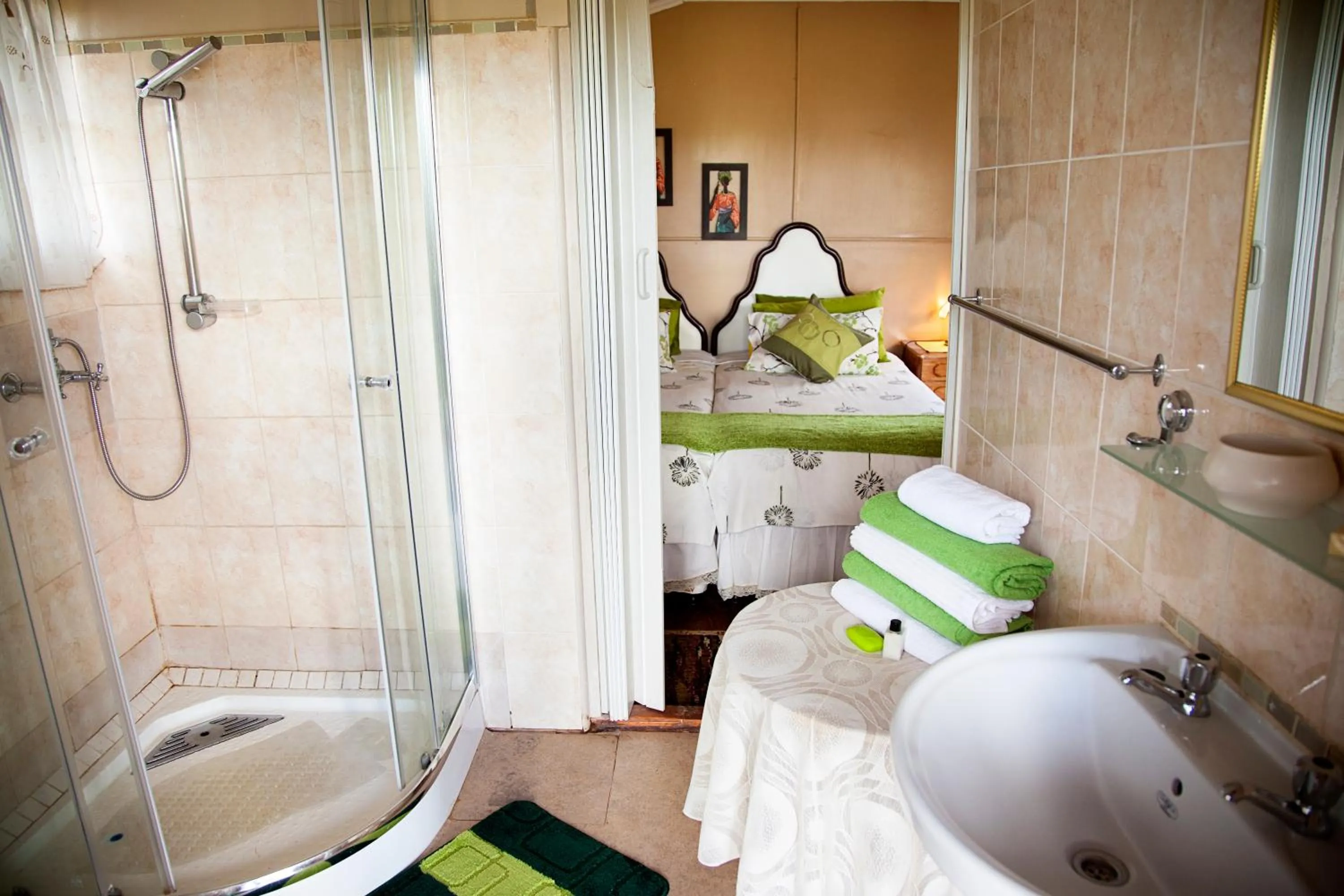 Bed in Fairhaven Guest House