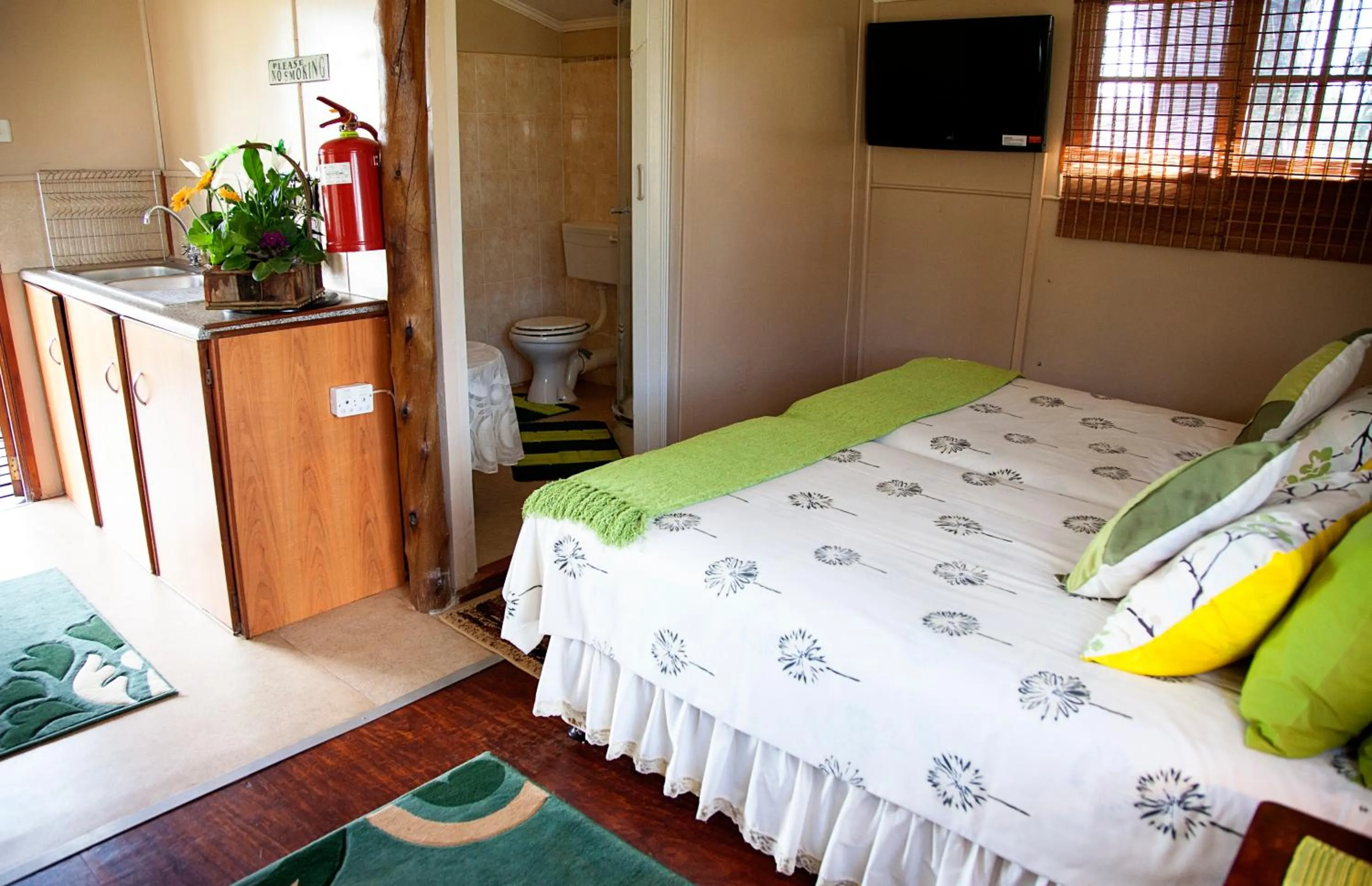 Bed in Fairhaven Guest House