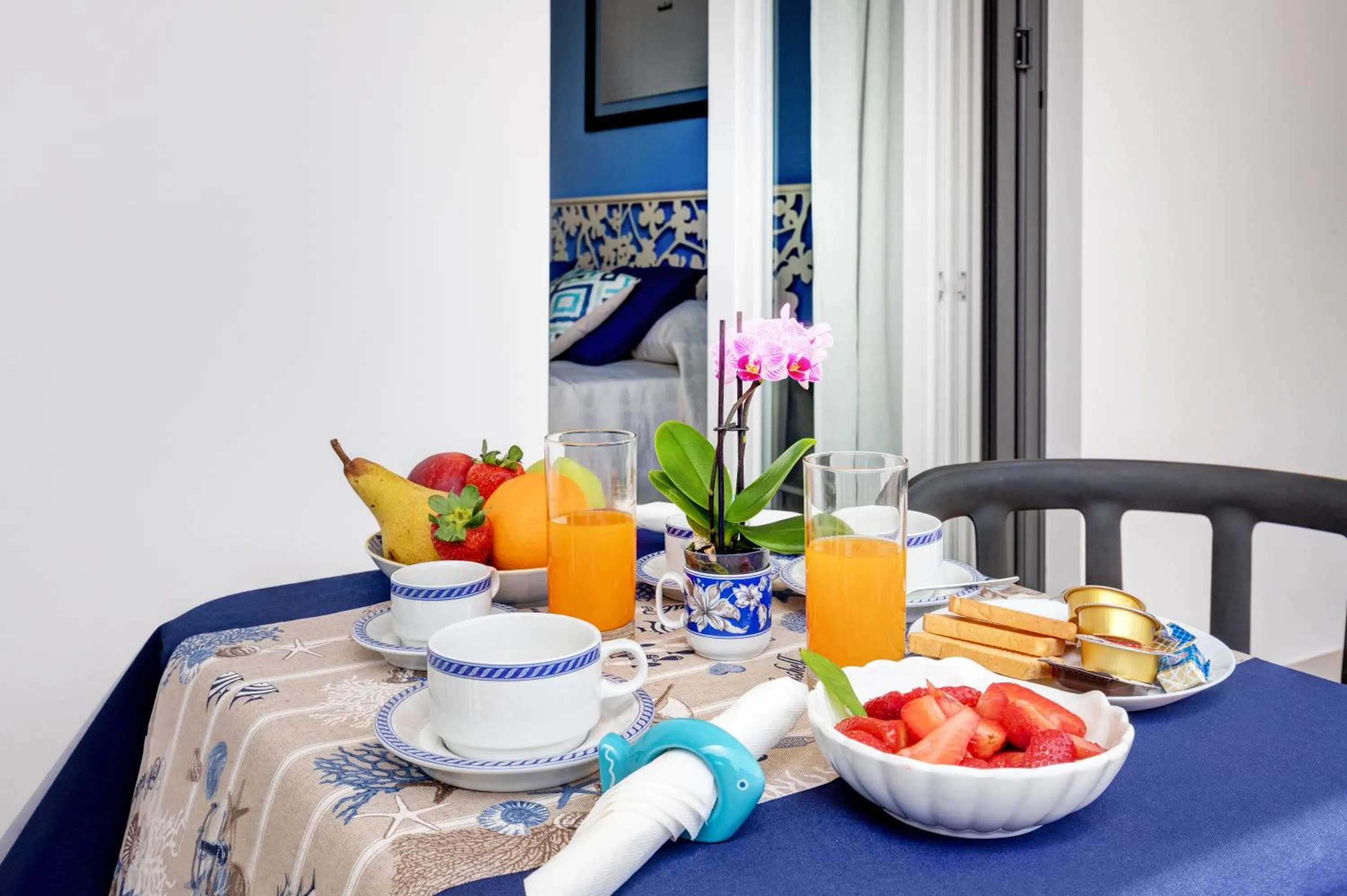 Breakfast in B&B Rocamatura - Adults only