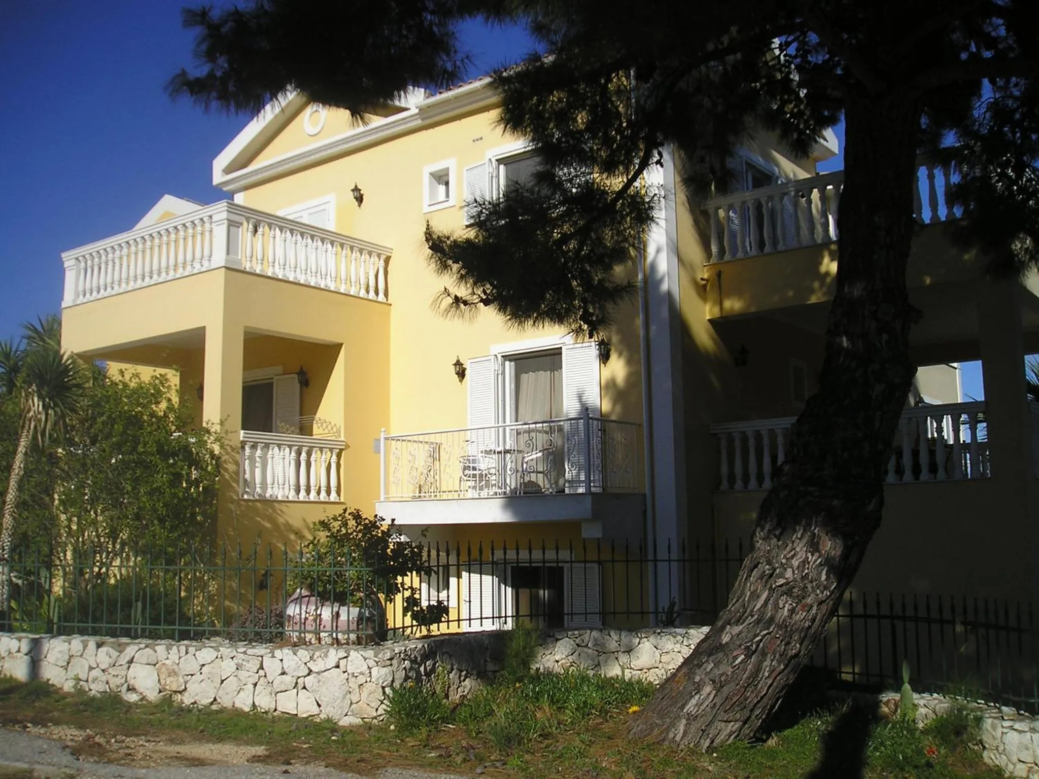 Nikolaos Studios Skala