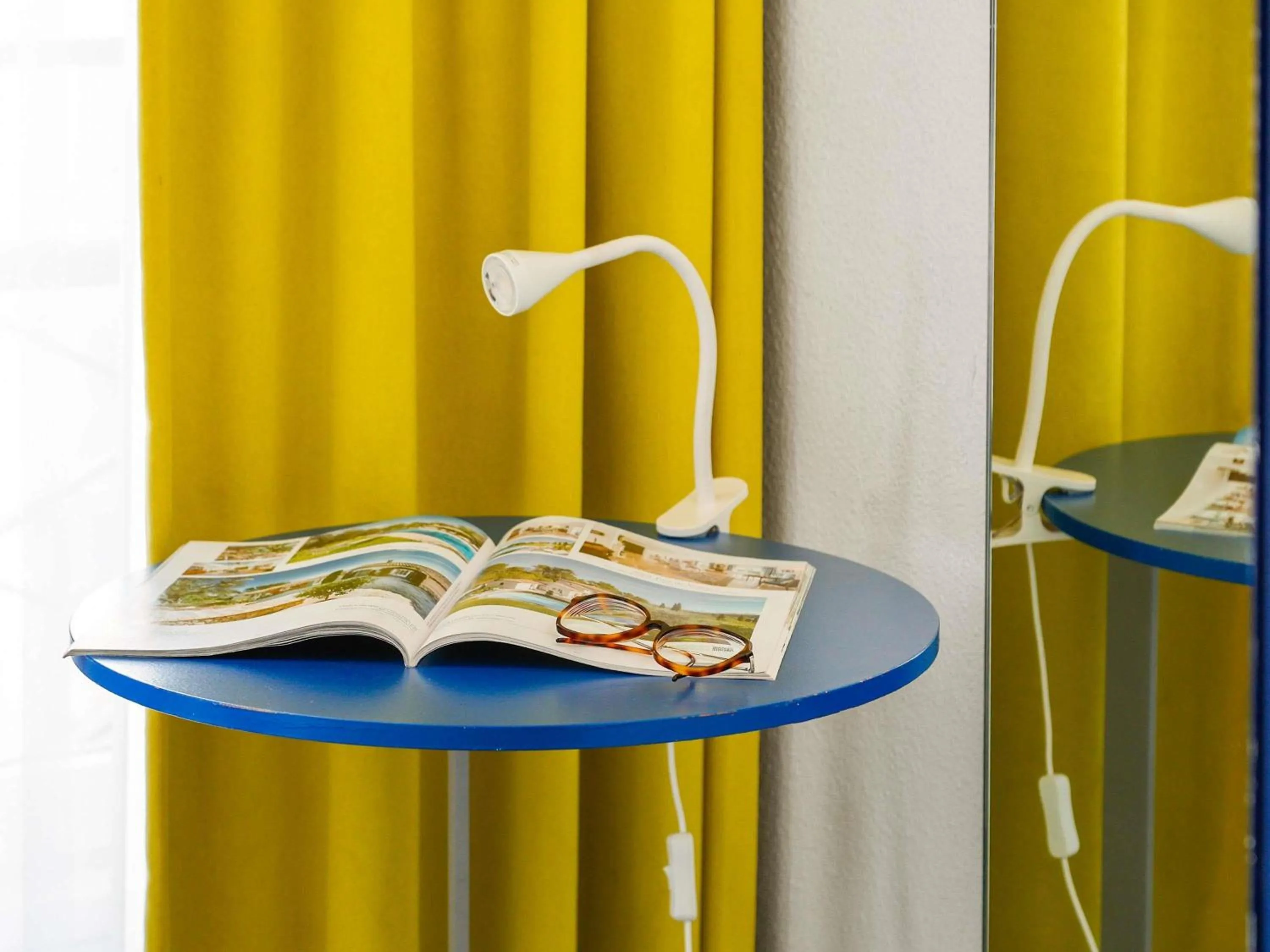 Bedroom in ibis Styles Paris République Le Marais