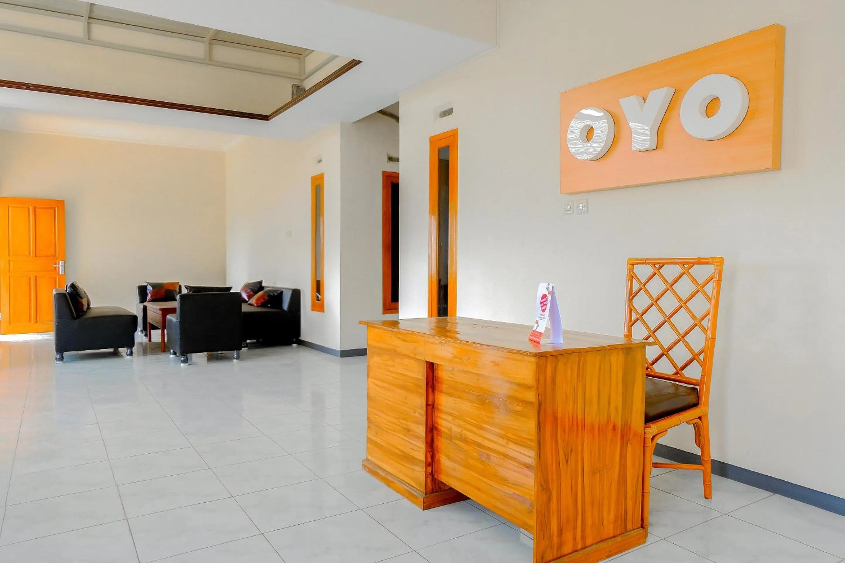Lobby or reception in OYO 605 Queen Homestay