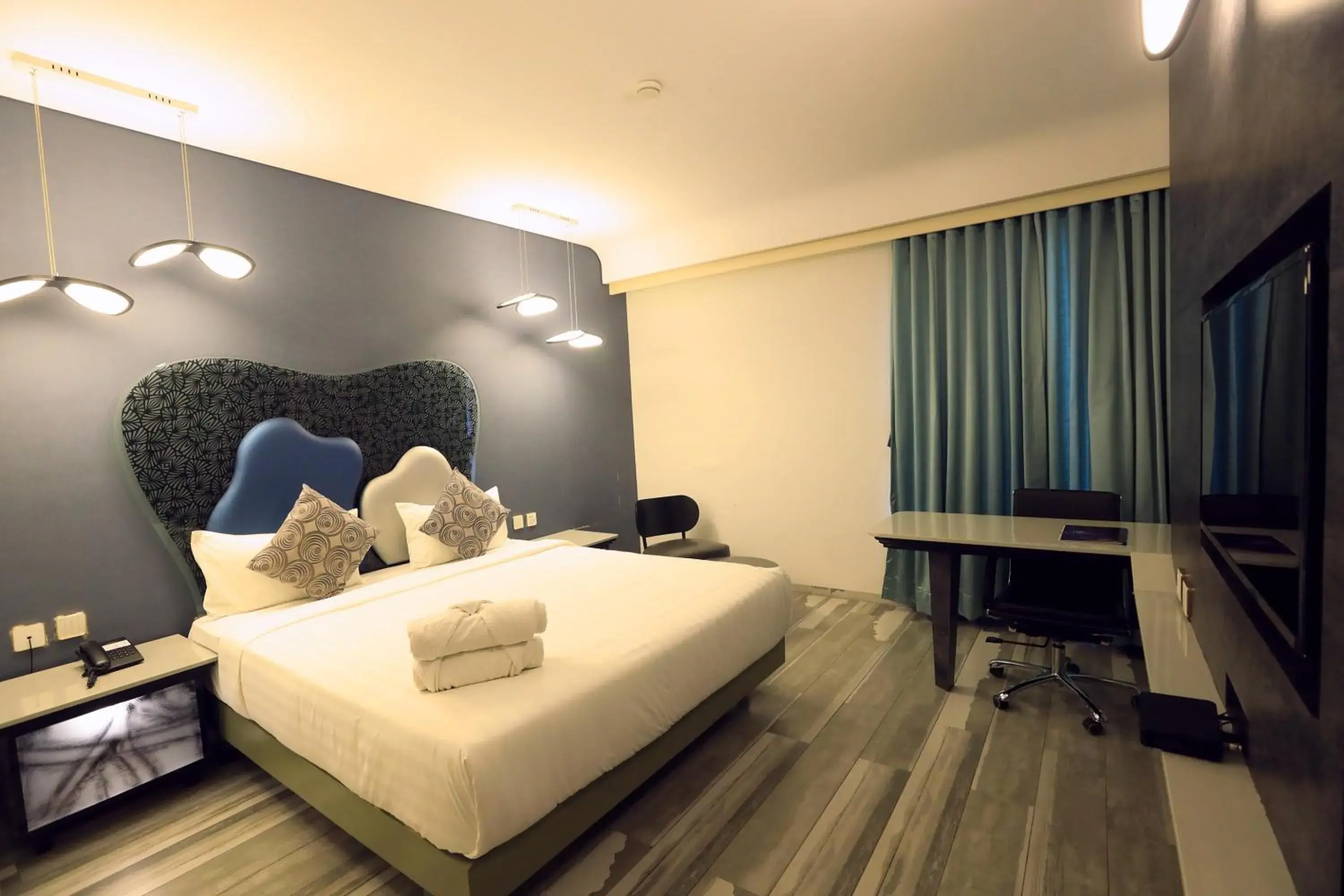 Deluxe Room in Humming Bird Hotel & Banquet Deluxe Room in Humming Bird Hotel & Banquet