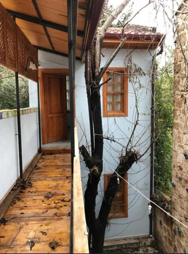 Property building in Kuyu Beergarden Hostel