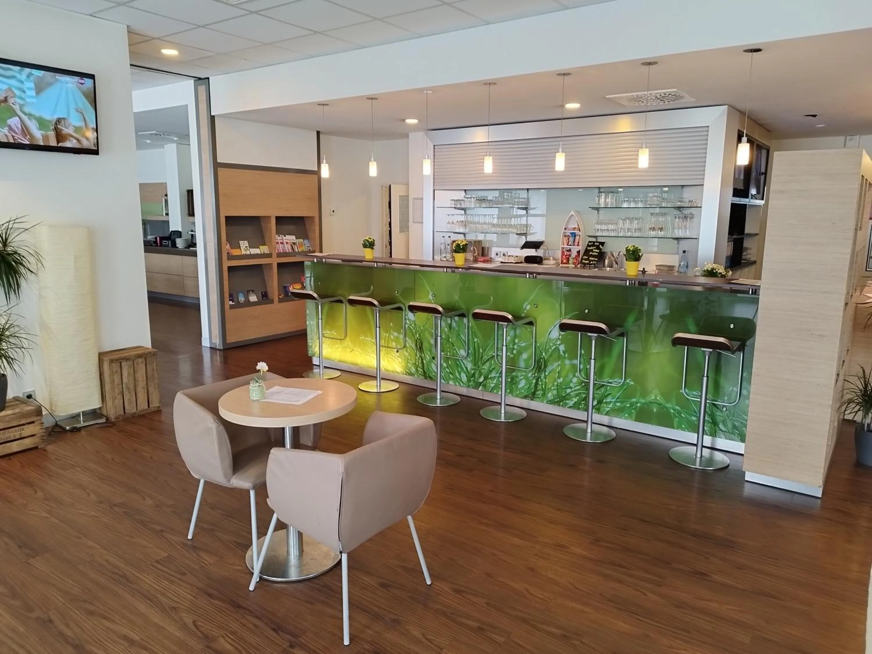 Lounge or bar in Ibis Ulm City