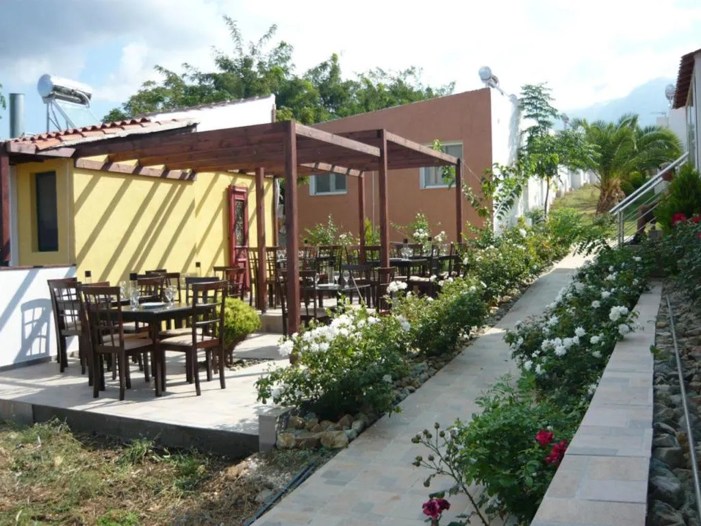 Victory Apartments Hotel