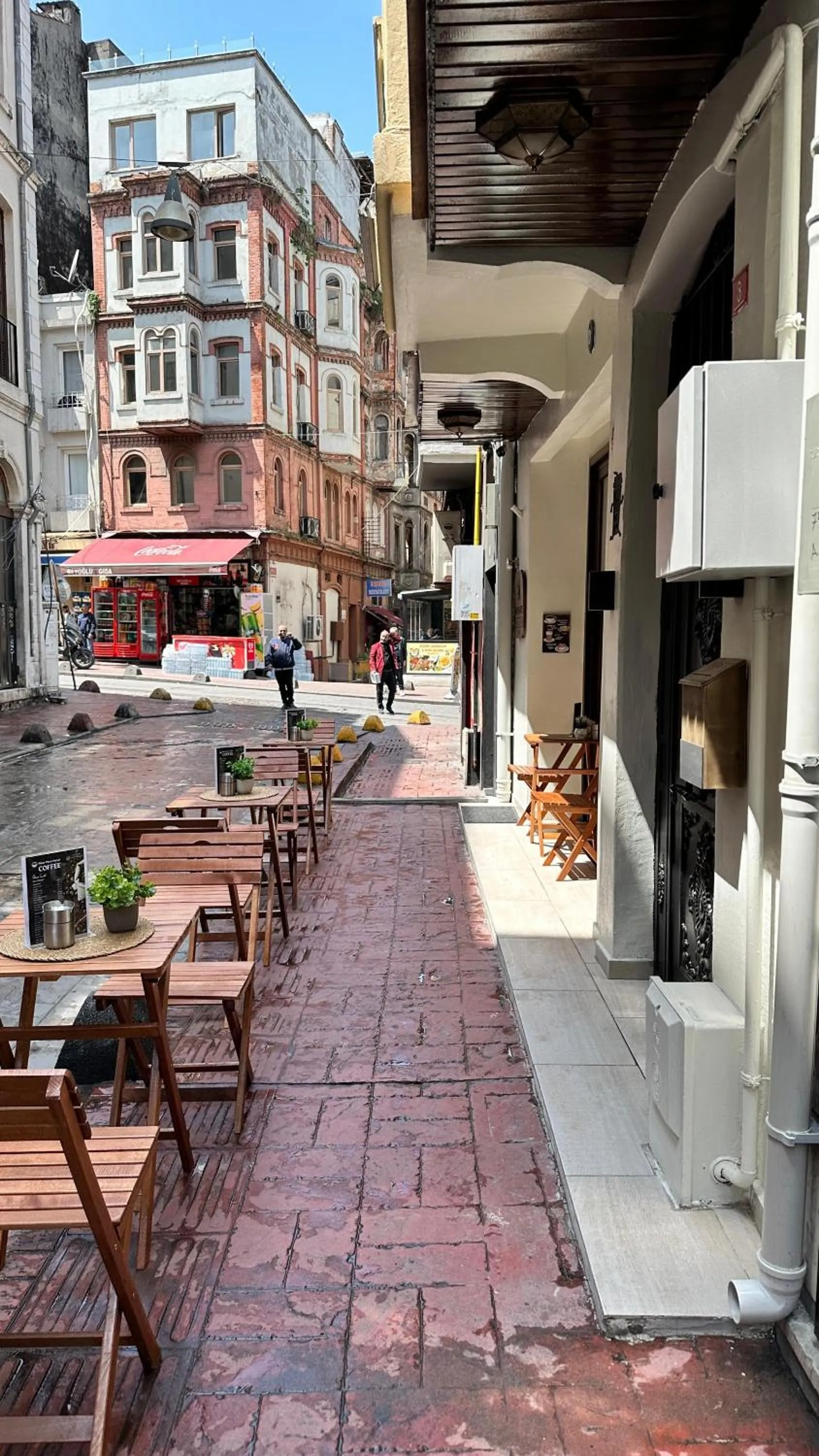 Property building in New Pera