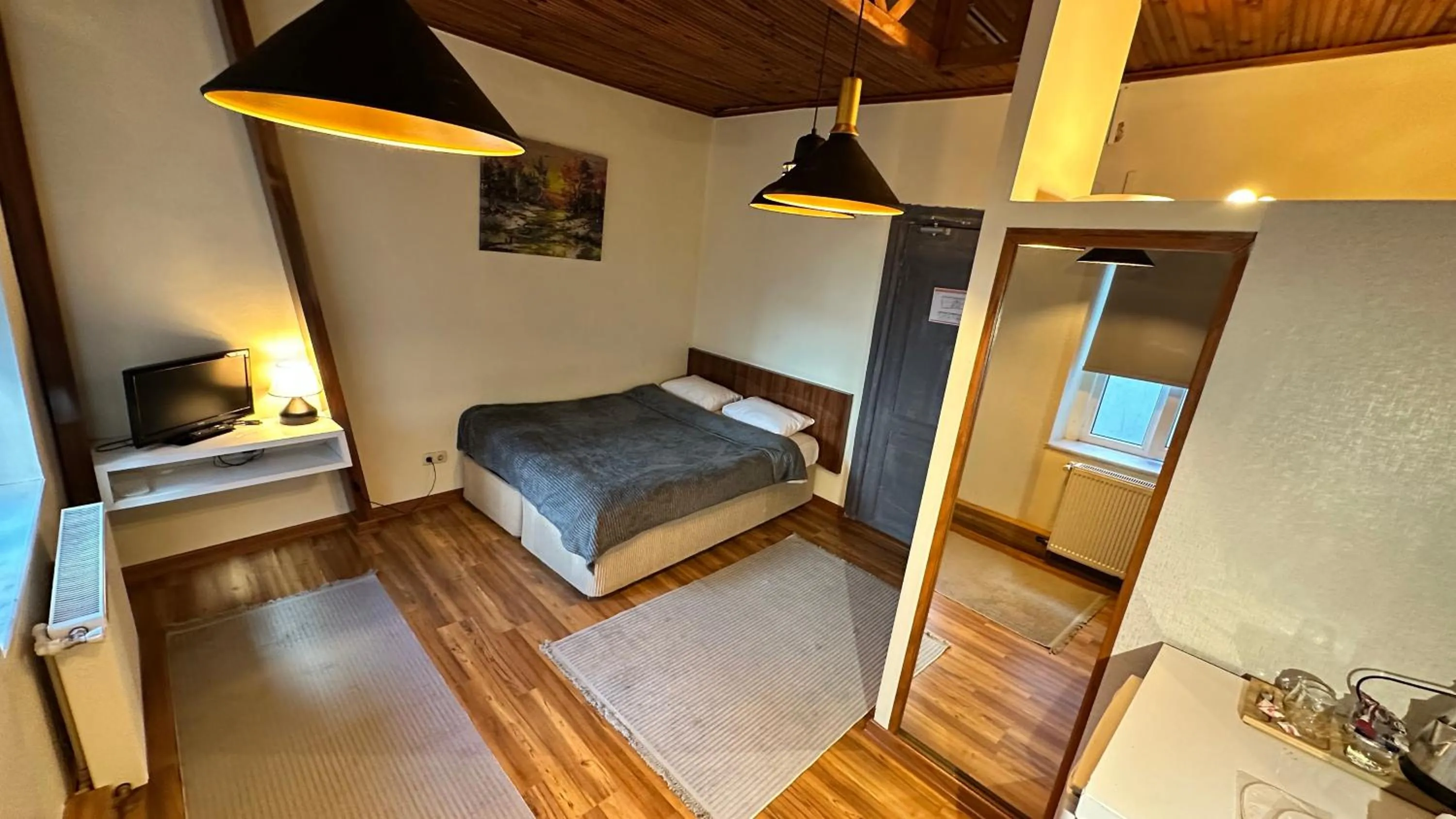 Photo of the whole room, Bed in New Pera