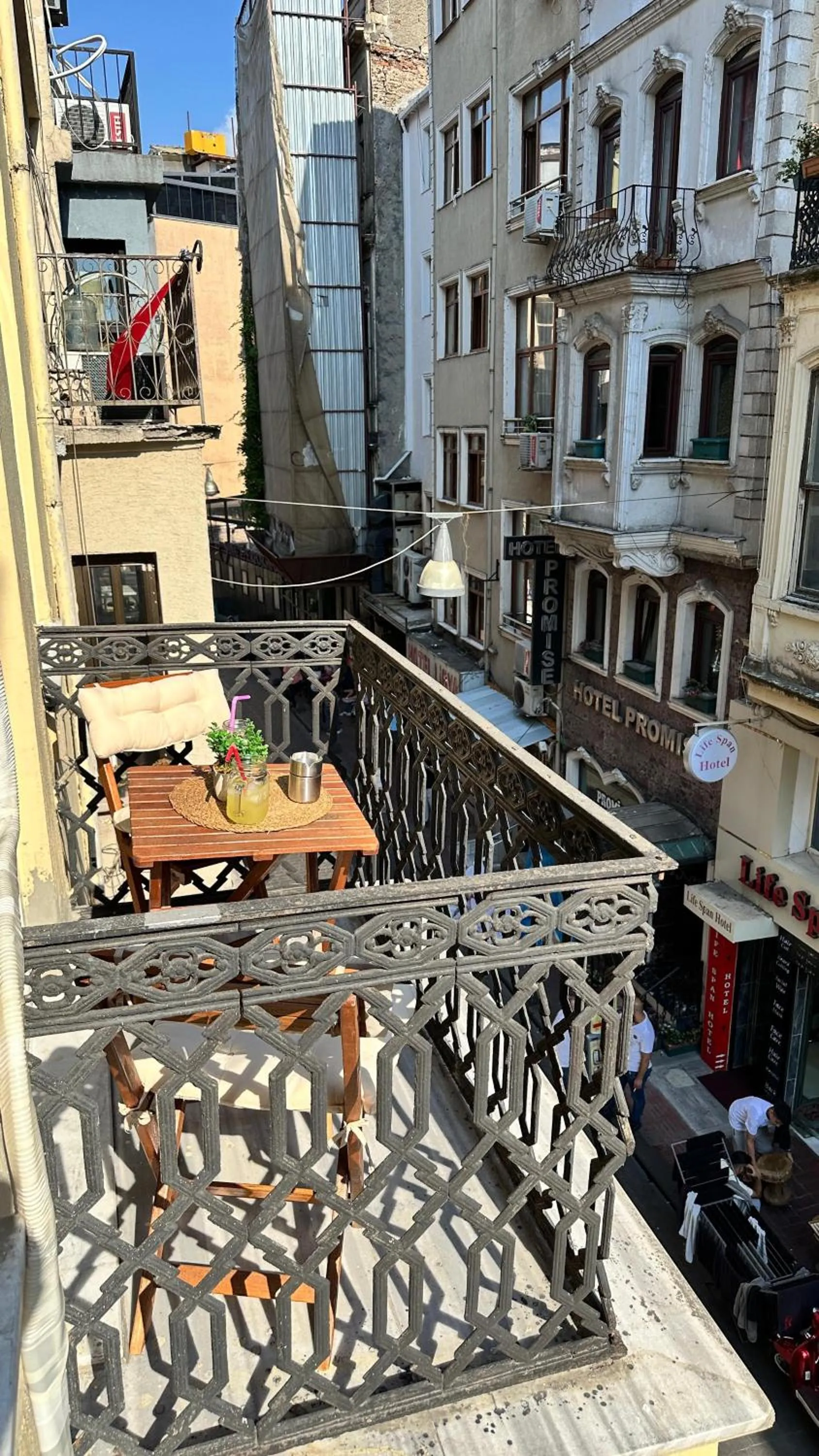 Balcony/Terrace in New Pera