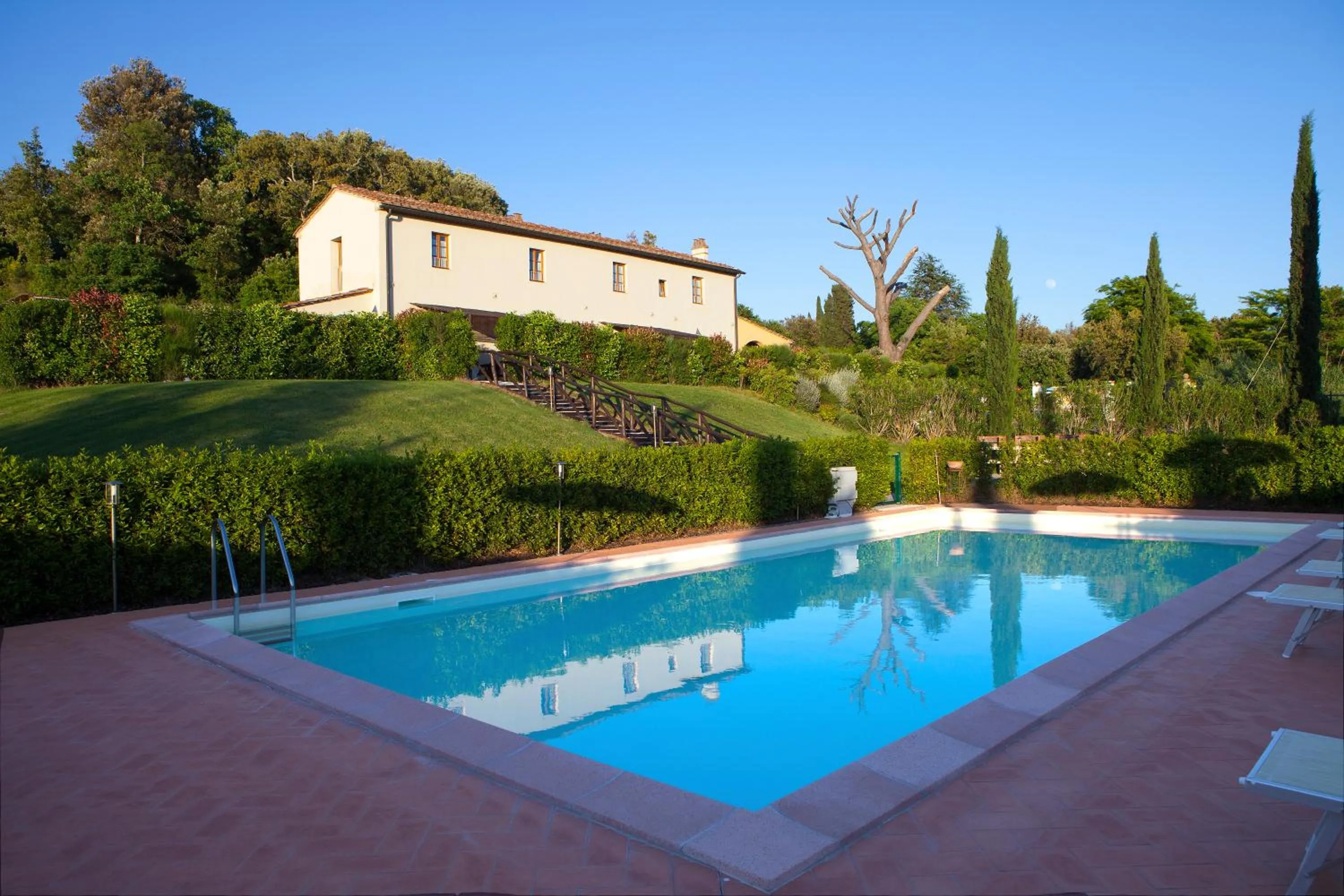 Casa Vacanze "Casale al Pino"