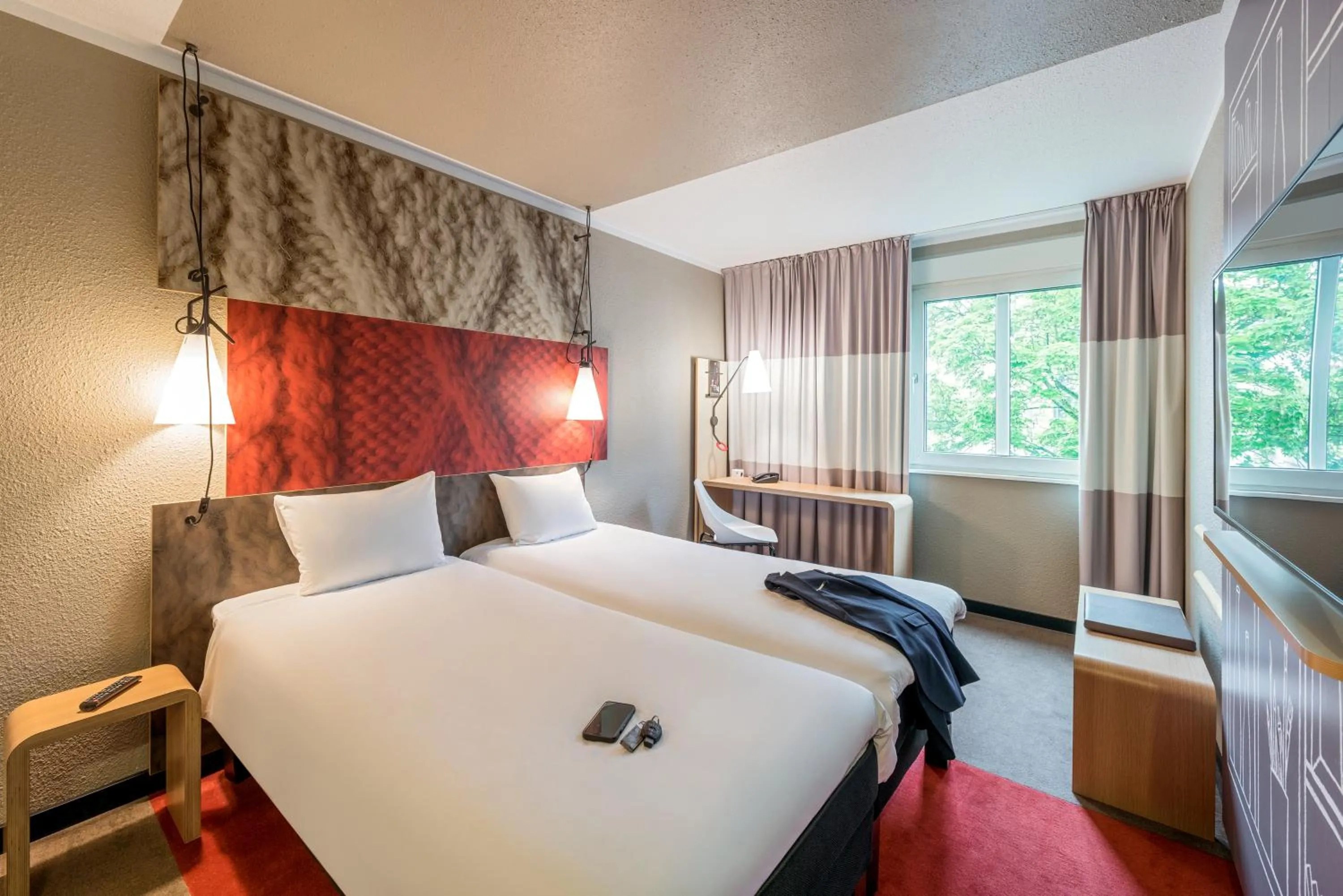 Bed in ibis Hotel Regensburg City