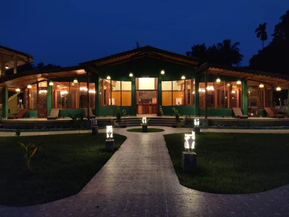 Property building in Silver Sand Village Resort