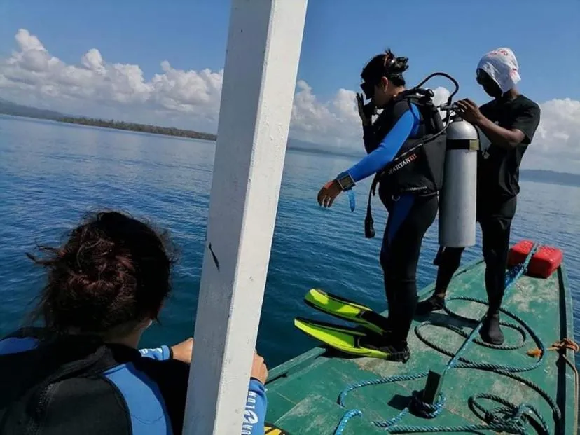 Diving in Mecaja Beach House