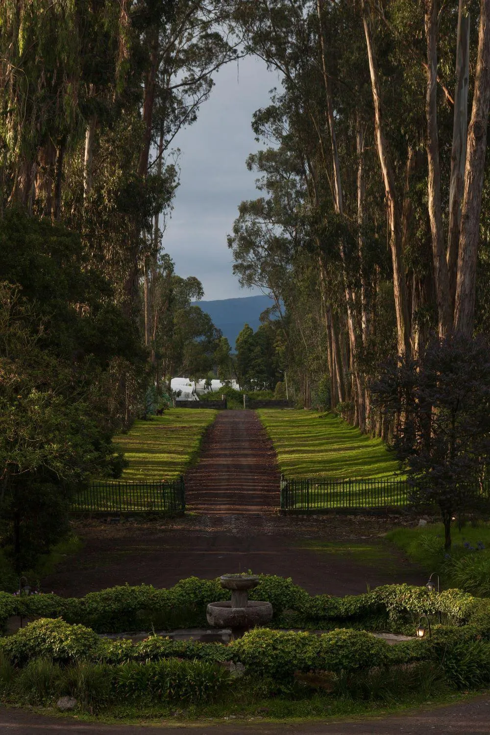 Facade/entrance in Hacienda La Cienega