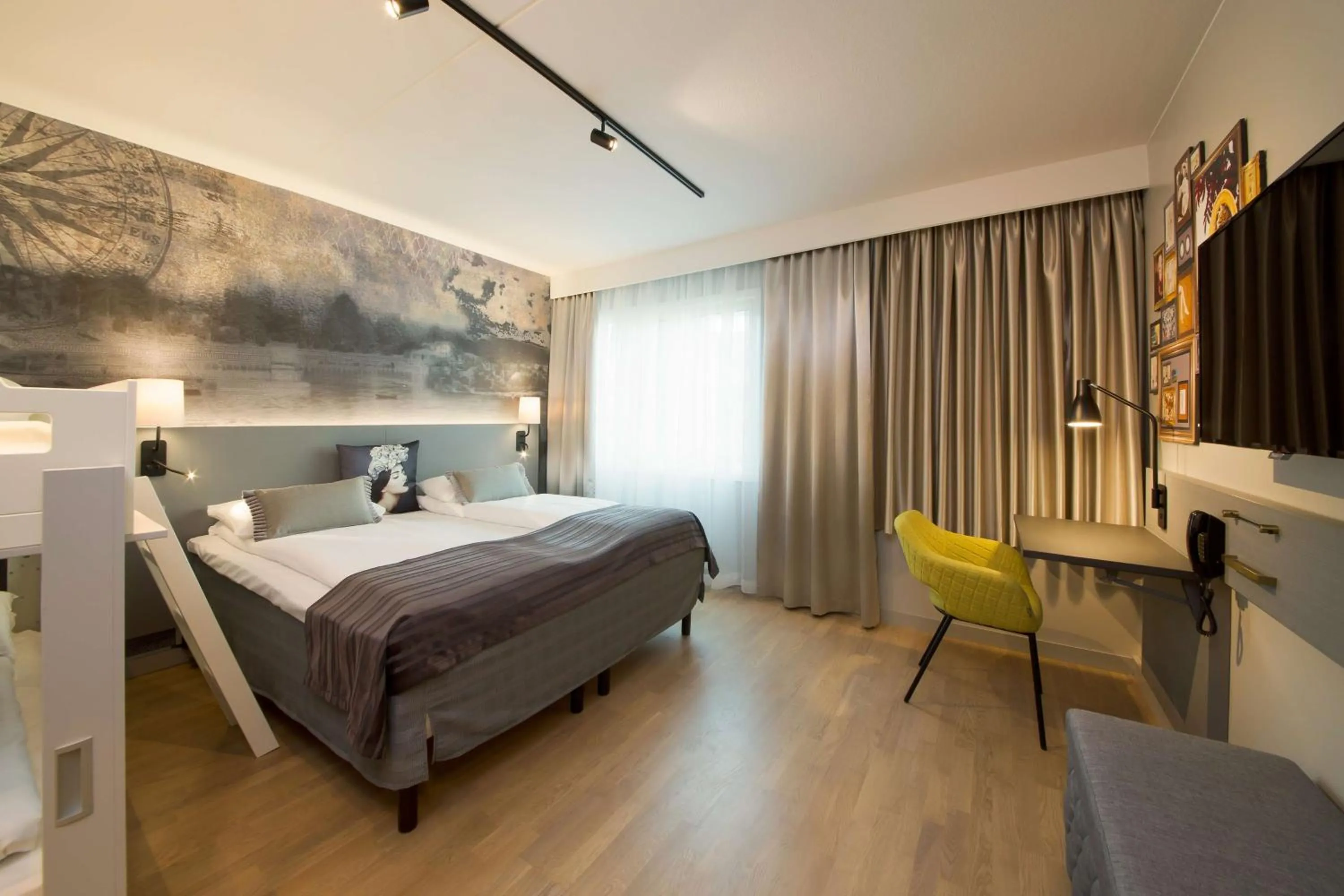 Bedroom, Bed in Scandic Sjølyst