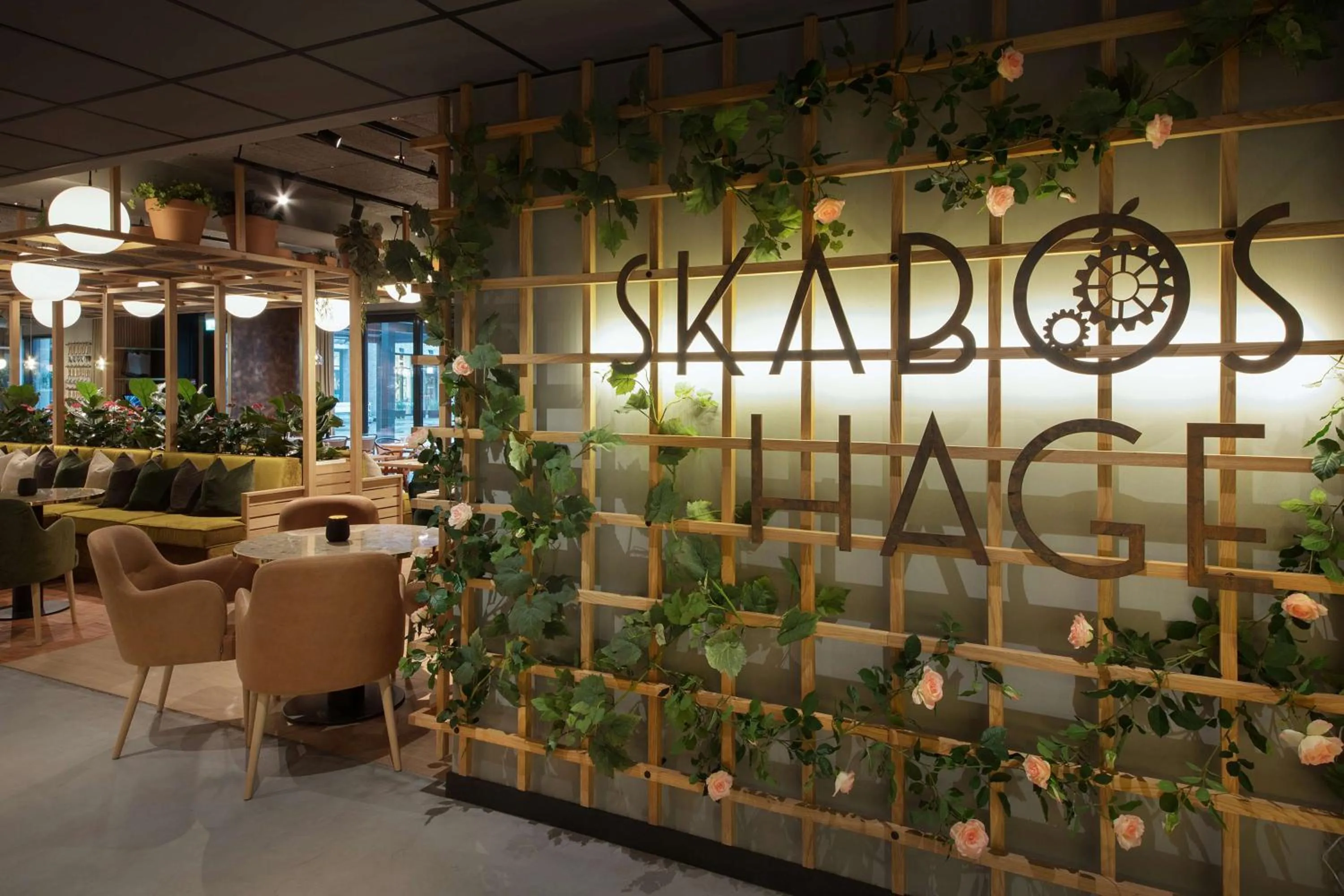 Restaurant/places to eat in Scandic Sjølyst