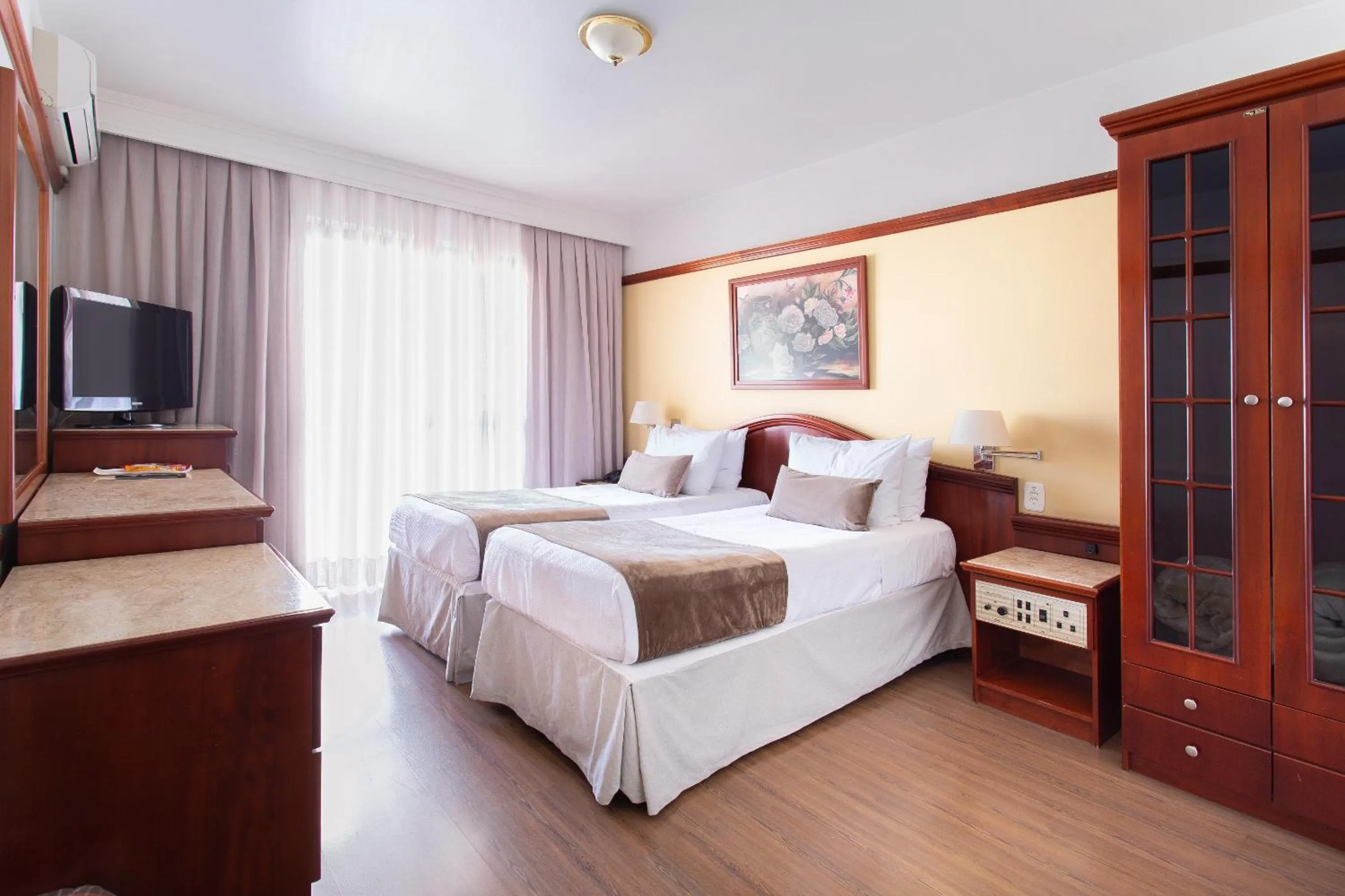 Bed in Jandaia Turismo Hotel