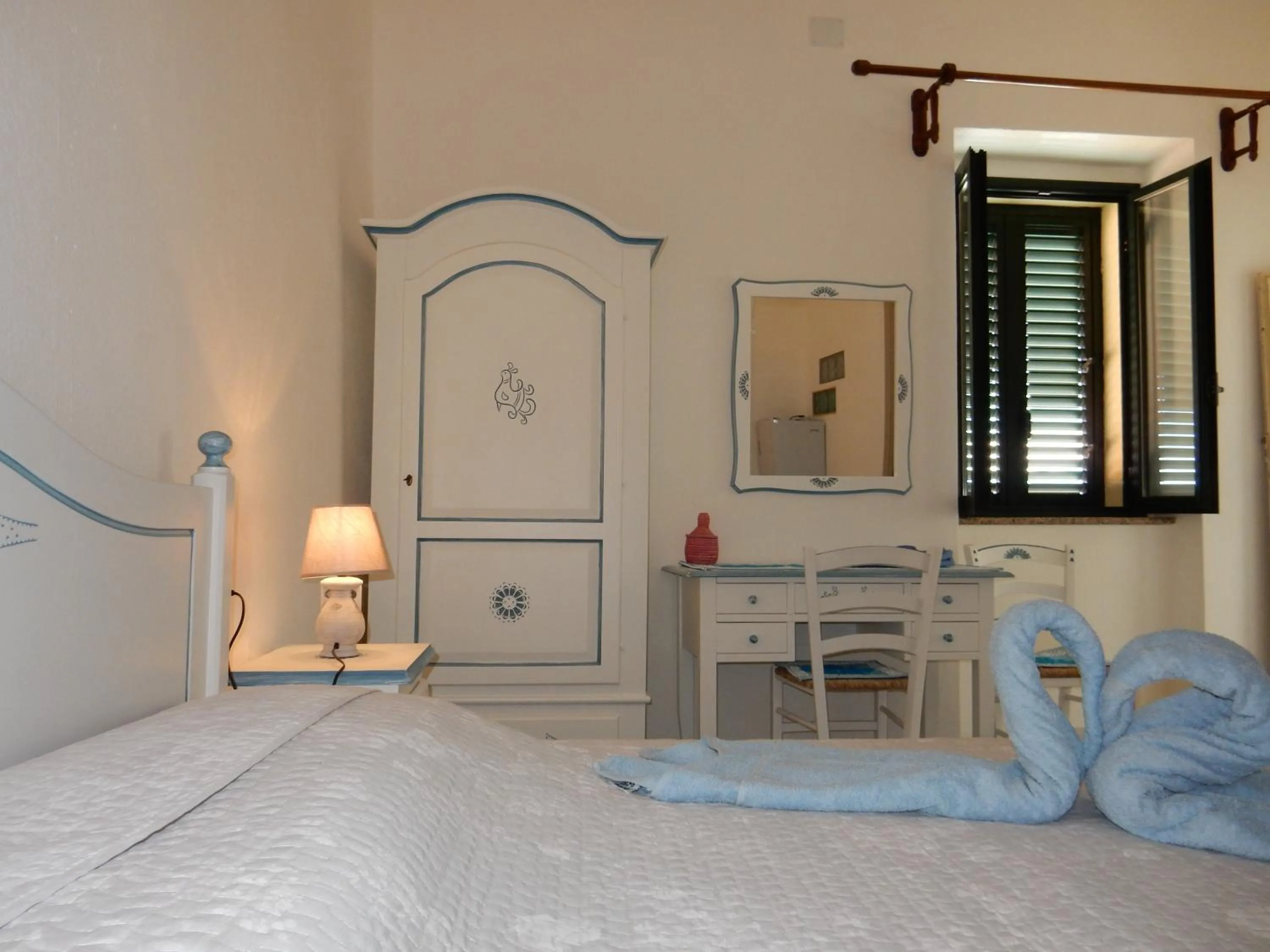 Property building, Bed in B&B Eleonora D'Arborea, Centro Storico