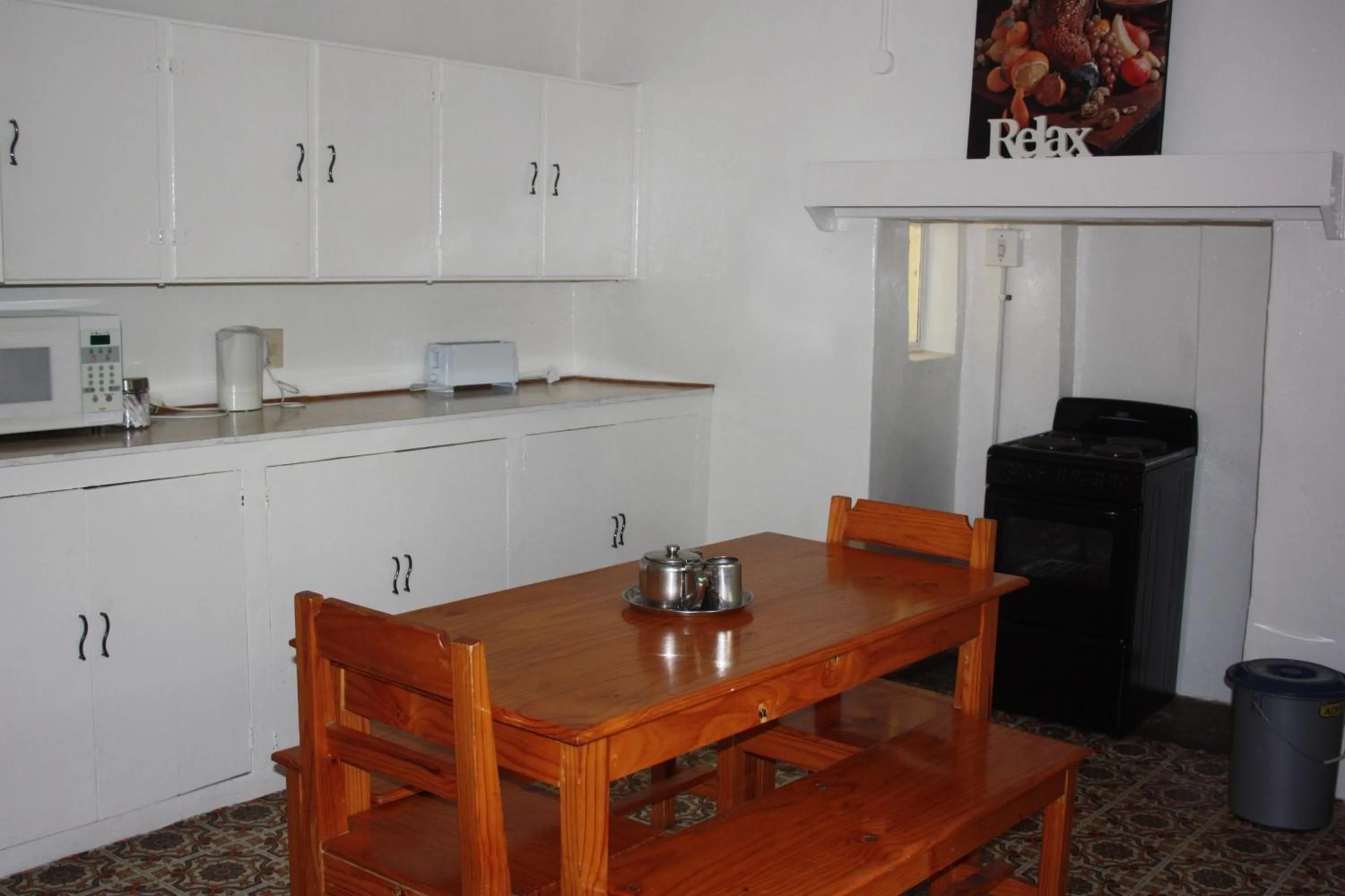 Dining area in Karoopark Guest House