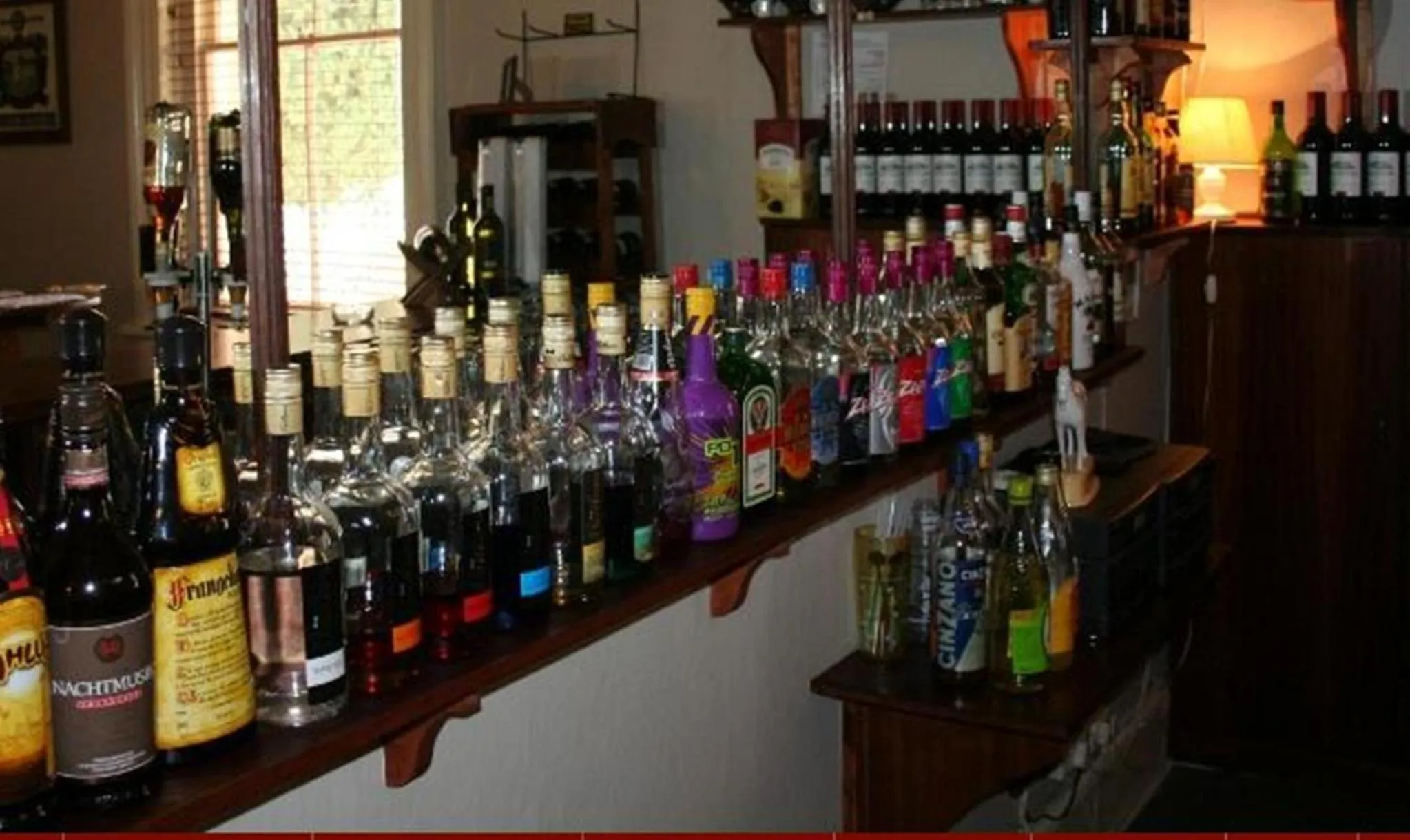 Lounge or bar in Karoopark Guest House