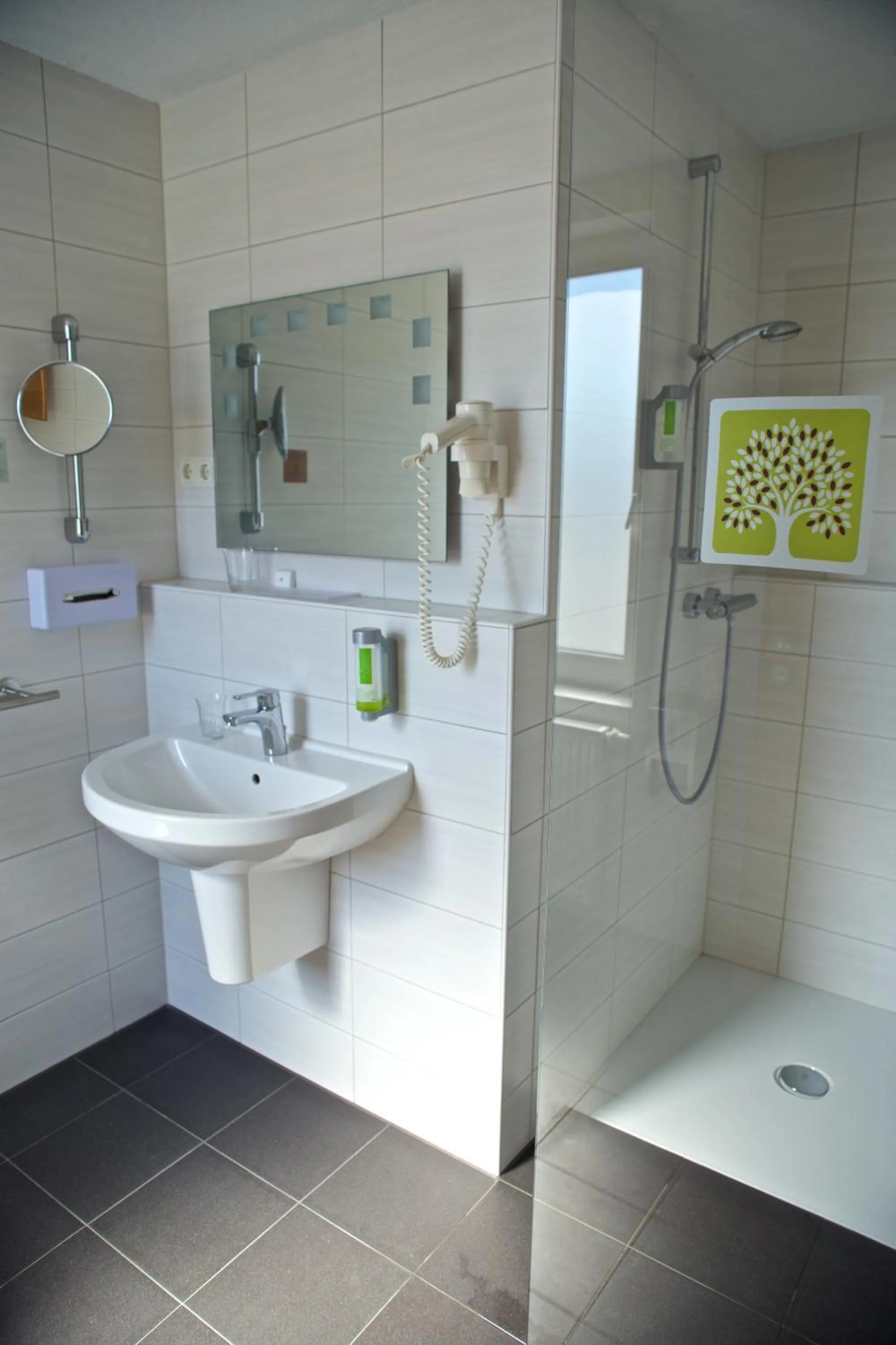 Bathroom in Neumanns Waldschänke