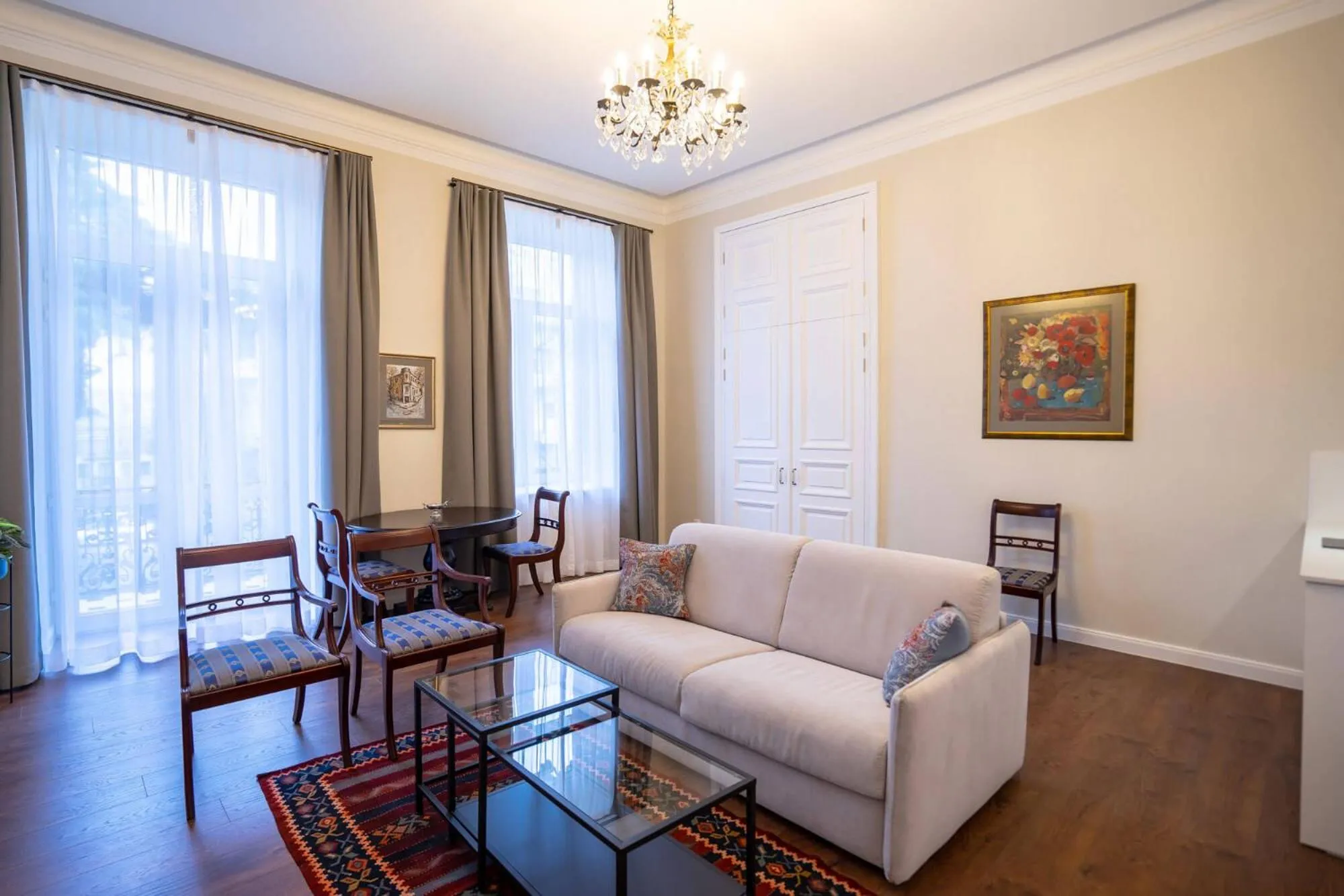 Living room in TIFLIS OPERA Aparthotel