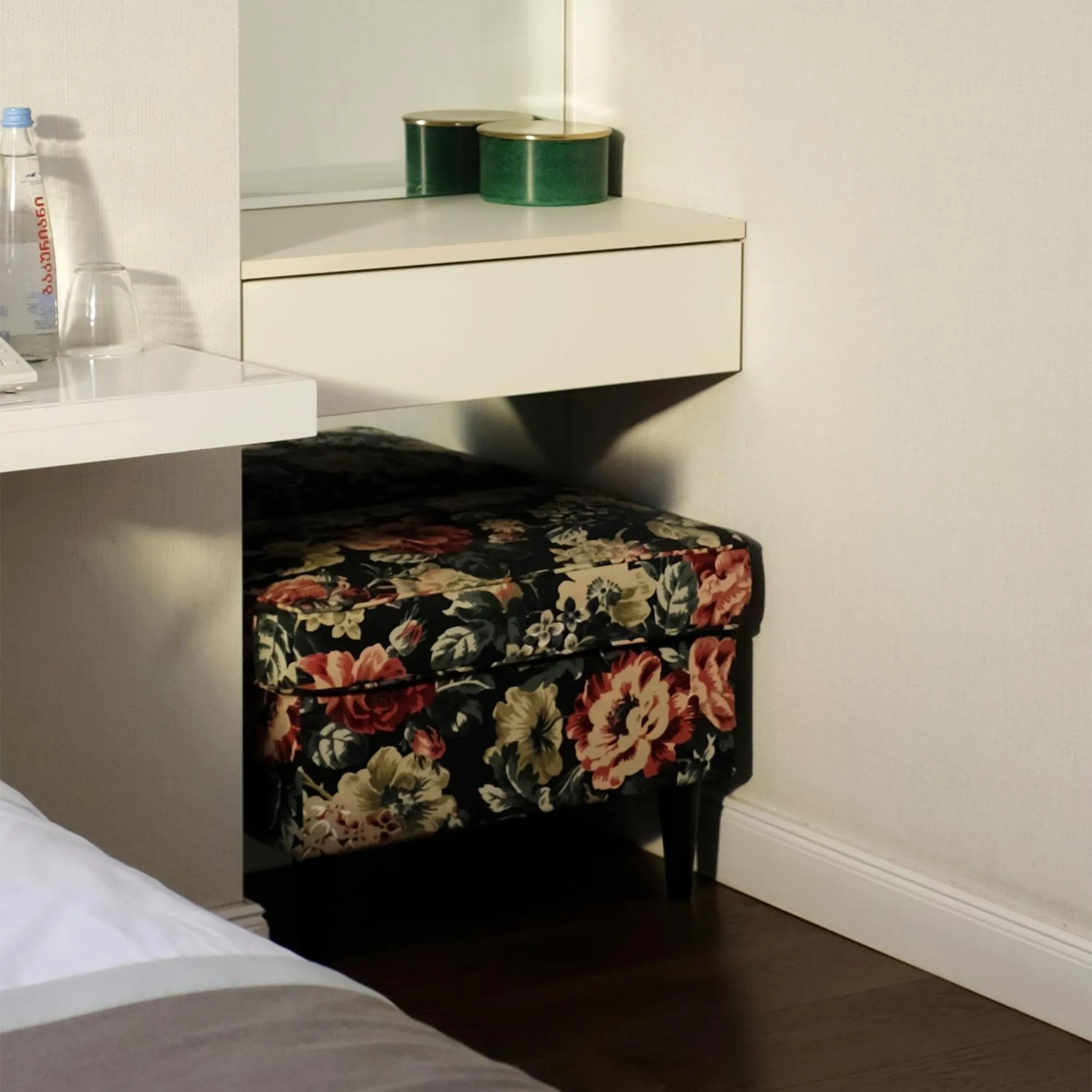 Decorative detail, Bed in TIFLIS OPERA Aparthotel