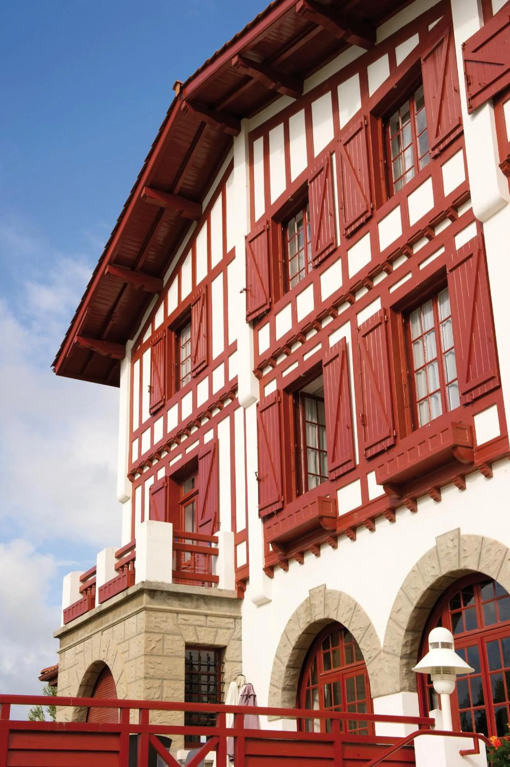 Facade/entrance in Hôtel & Résidence Vacances Bleues Orhoïtza