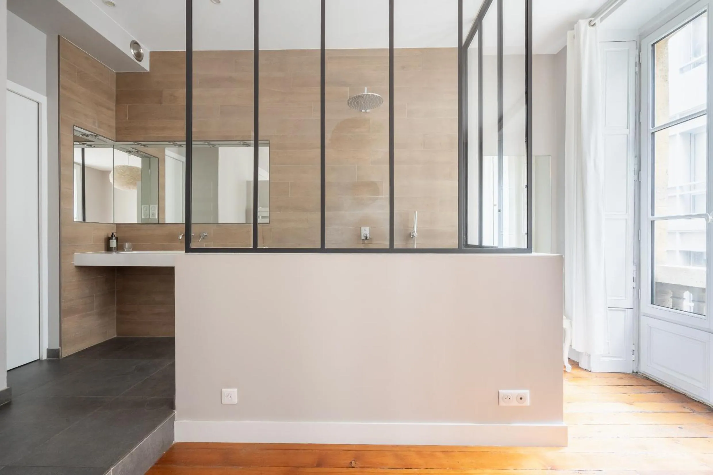 Bathroom in B&B L'Escapade Bordelaise