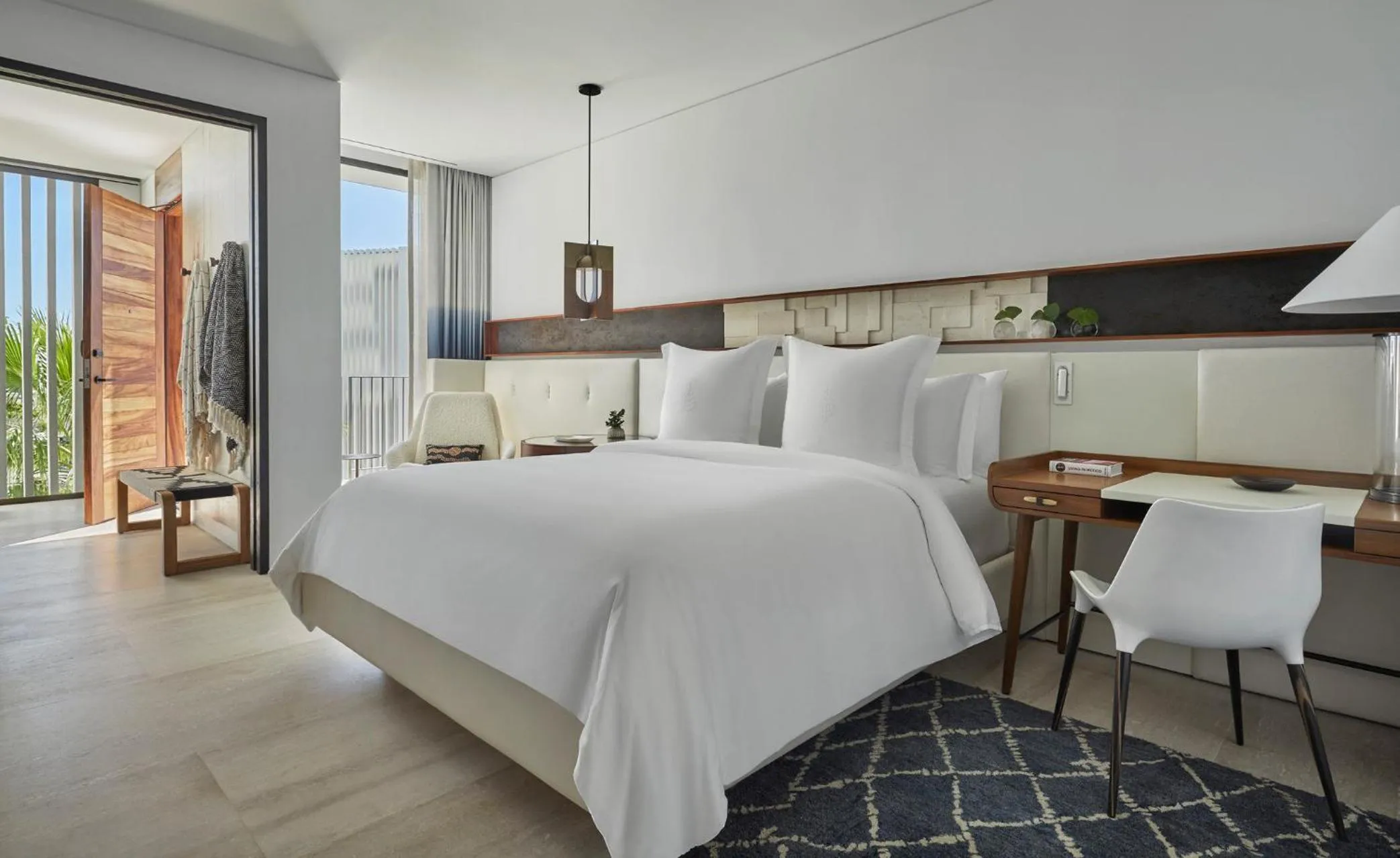 Photo of the whole room, Bed in Four Seasons Resort Los Cabos