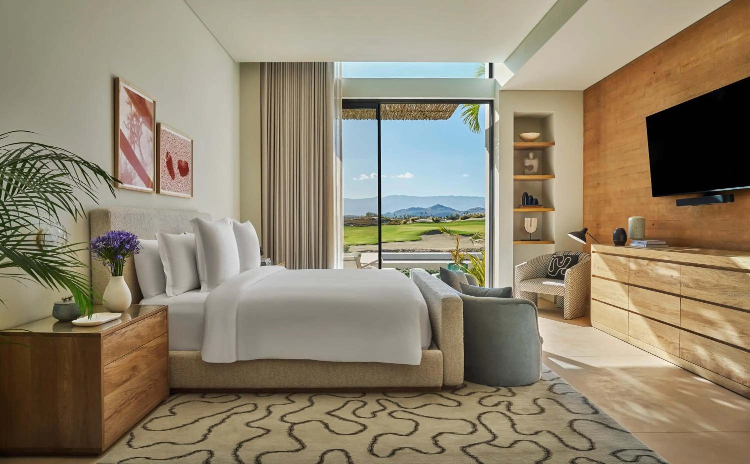 Bedroom, Bed in Four Seasons Resort Los Cabos