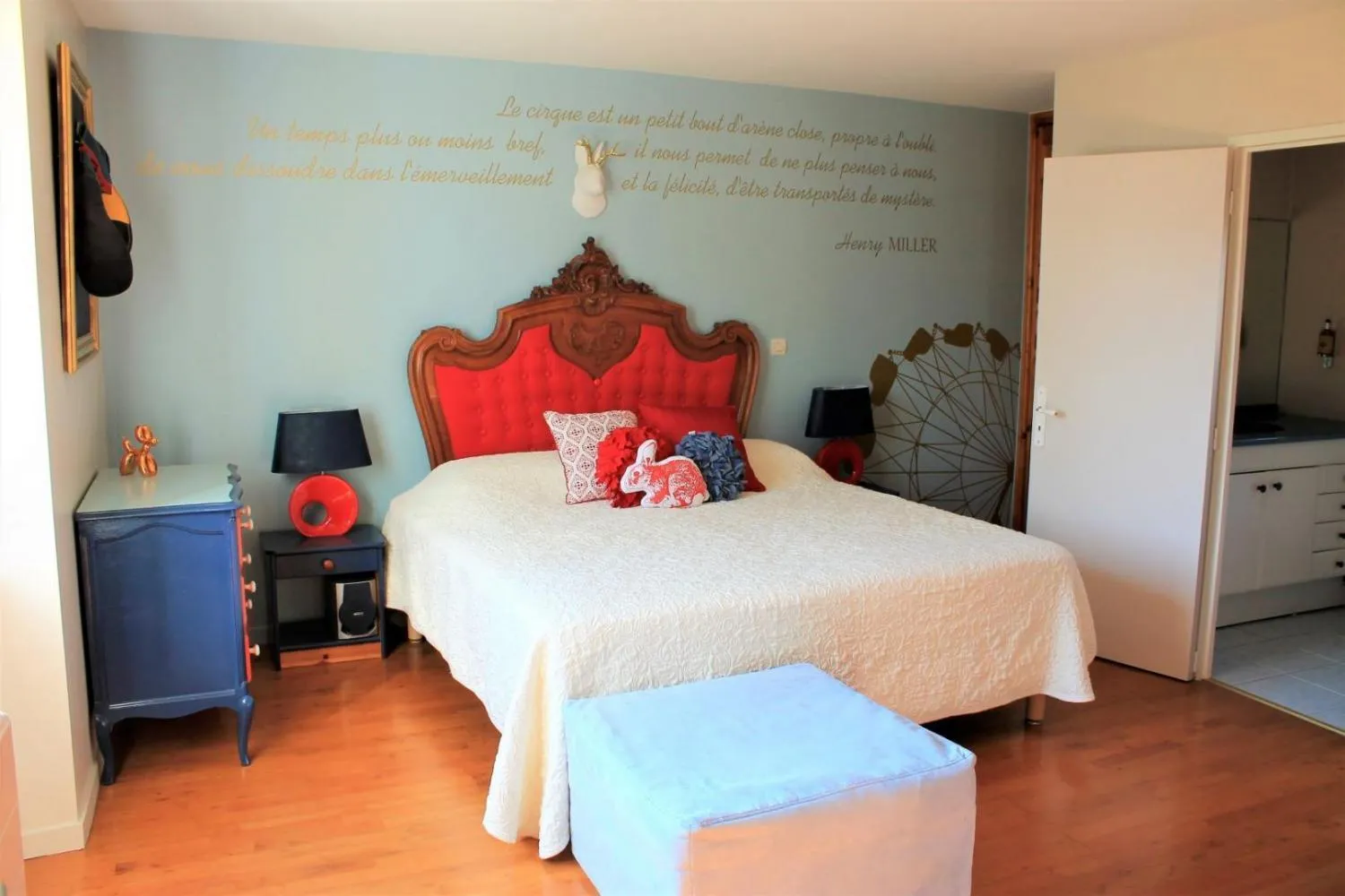 Pivoine et Cerise HOLDING FIVE