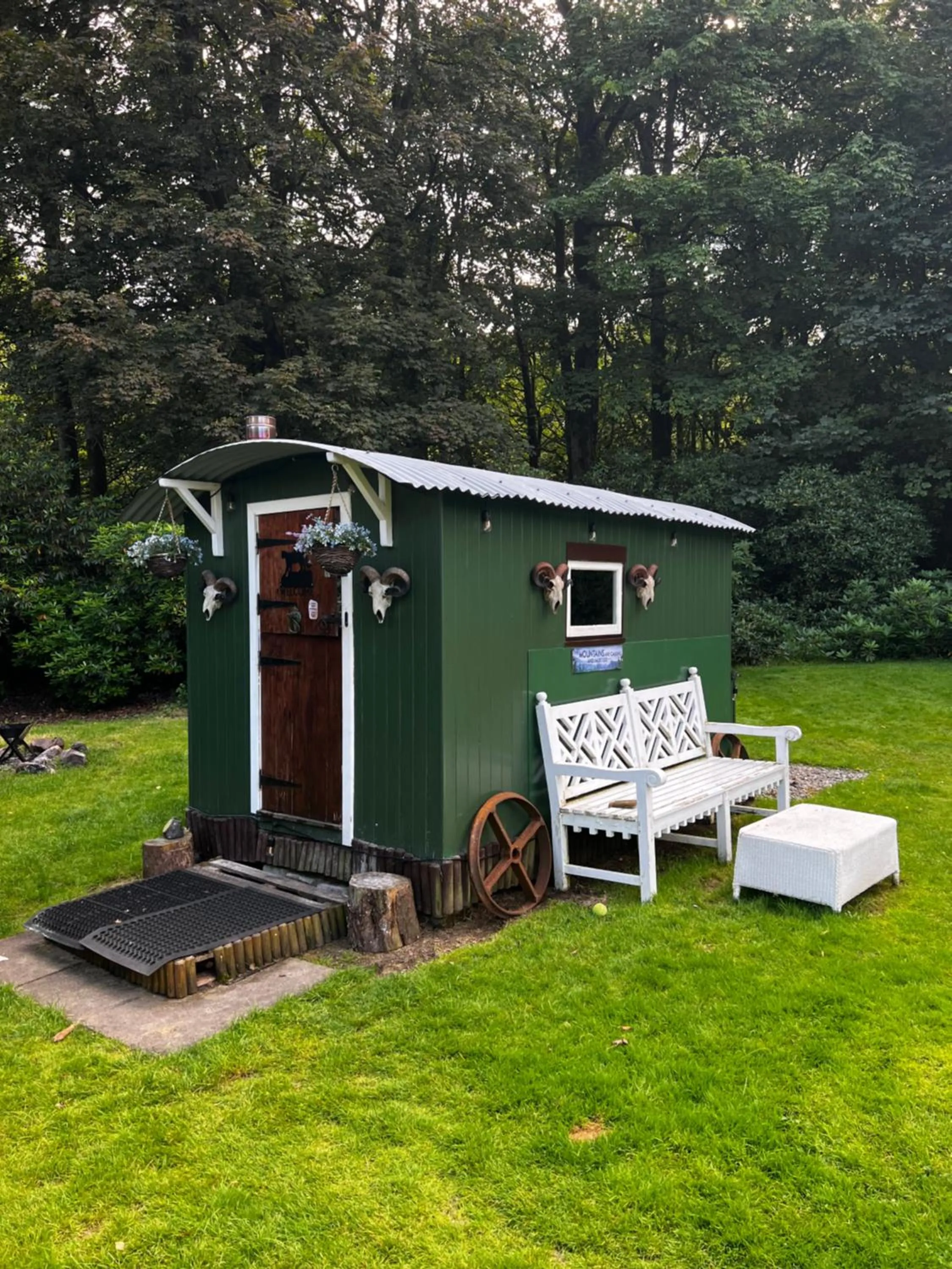 Property building in The West Highland Way Pitches