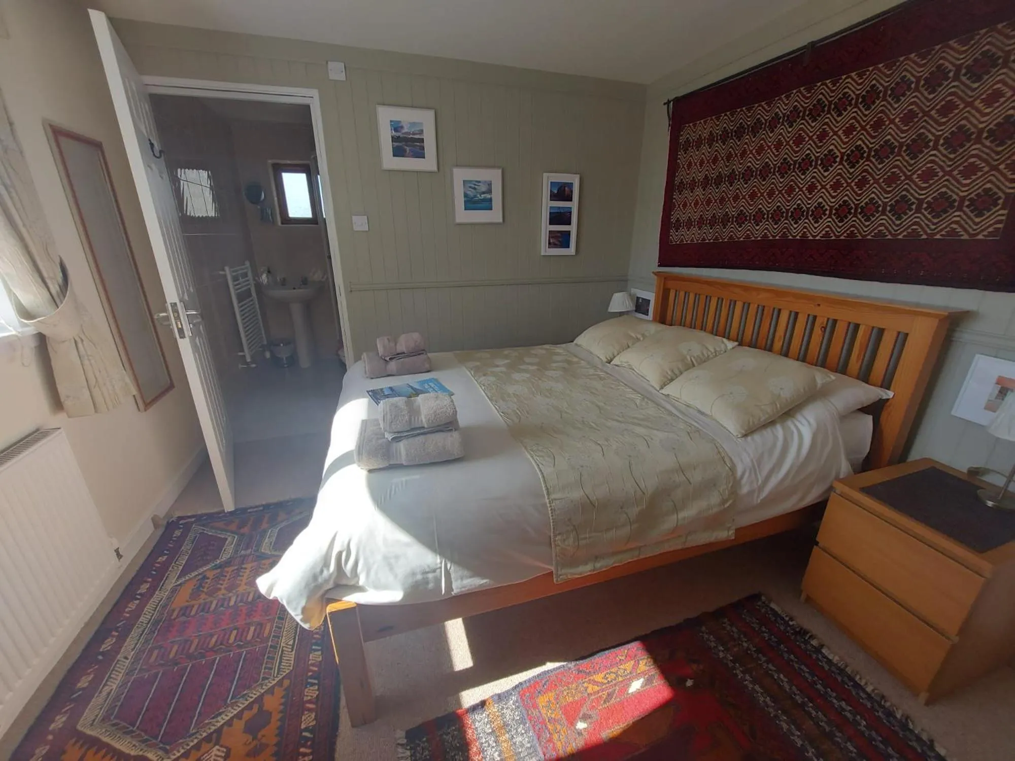 Shower, Bed in Garragh Mhor