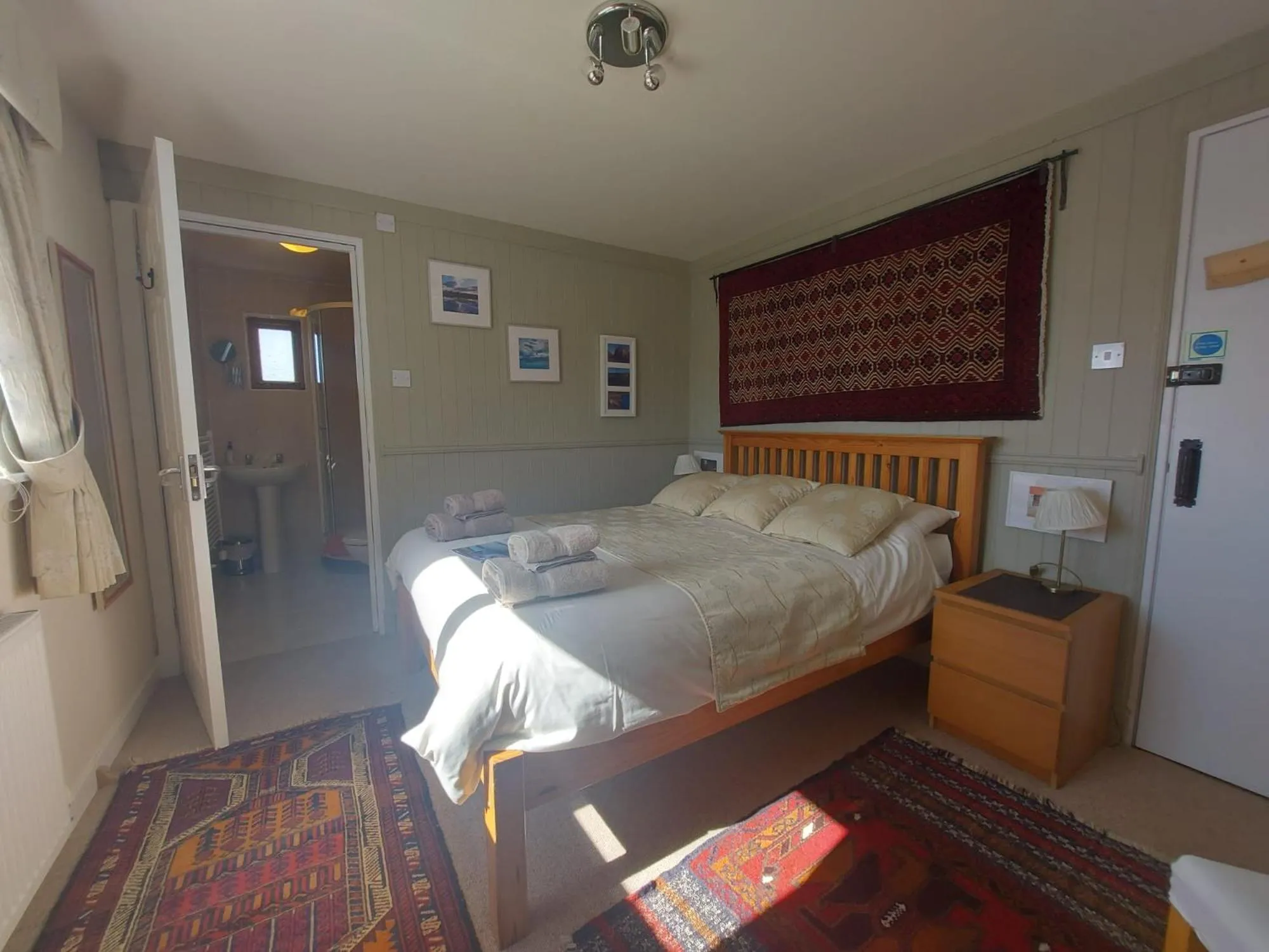 Shower, Bed in Garragh Mhor