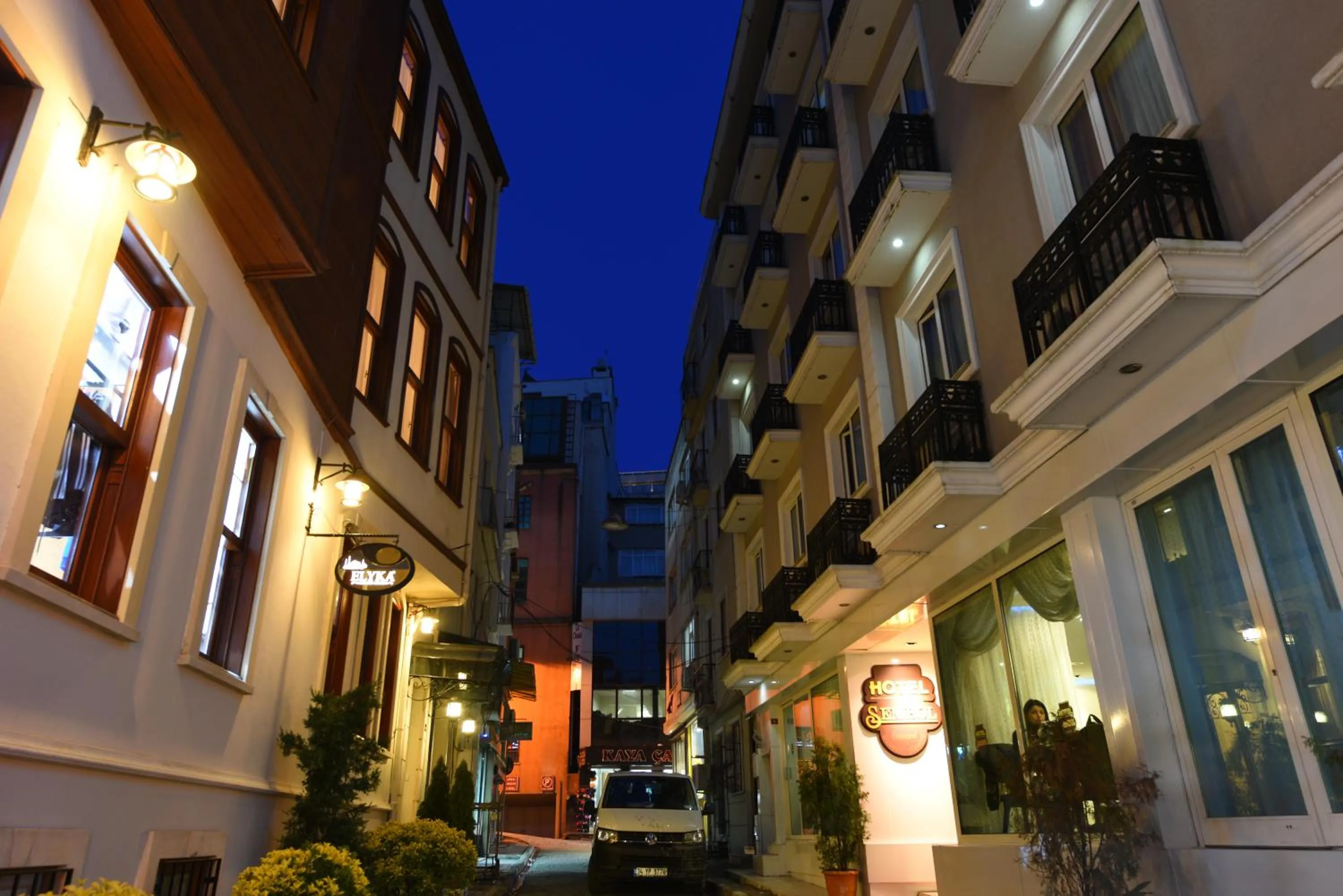 Facade/entrance in Elyka Hotel