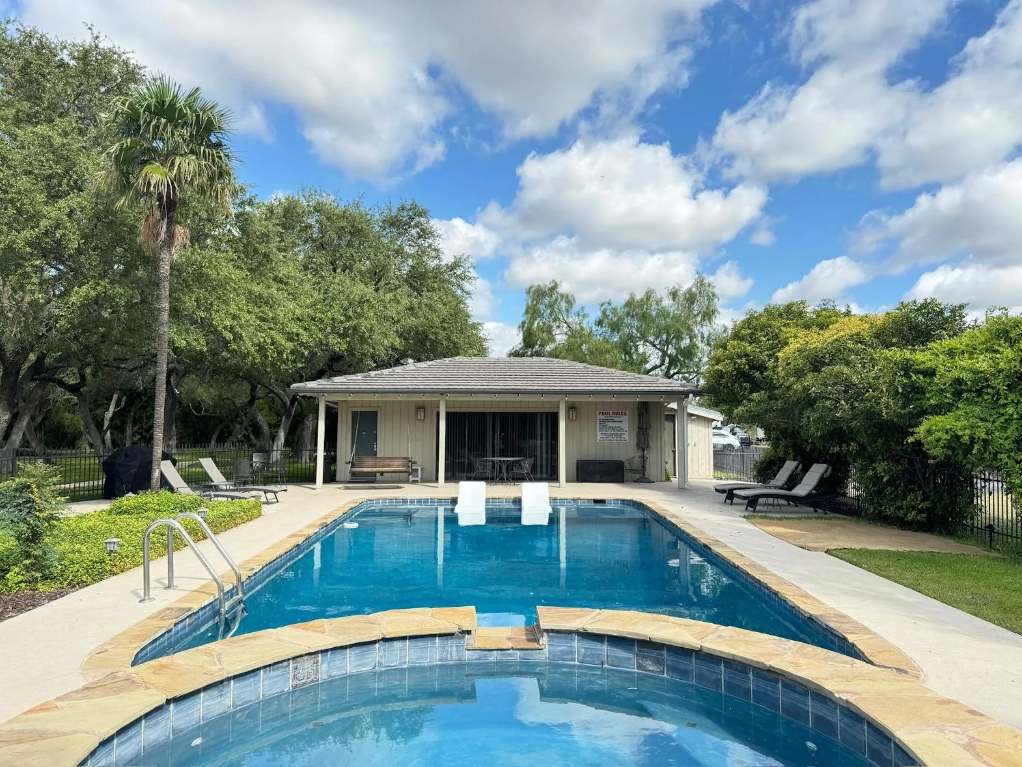Bedroom in Live Oaks Bed and Breakfast