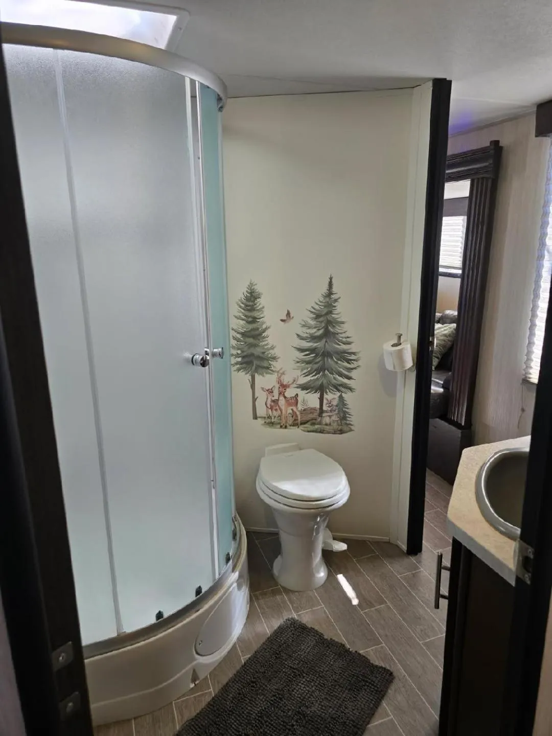 Bathroom in Grand Canyon RV Glamping