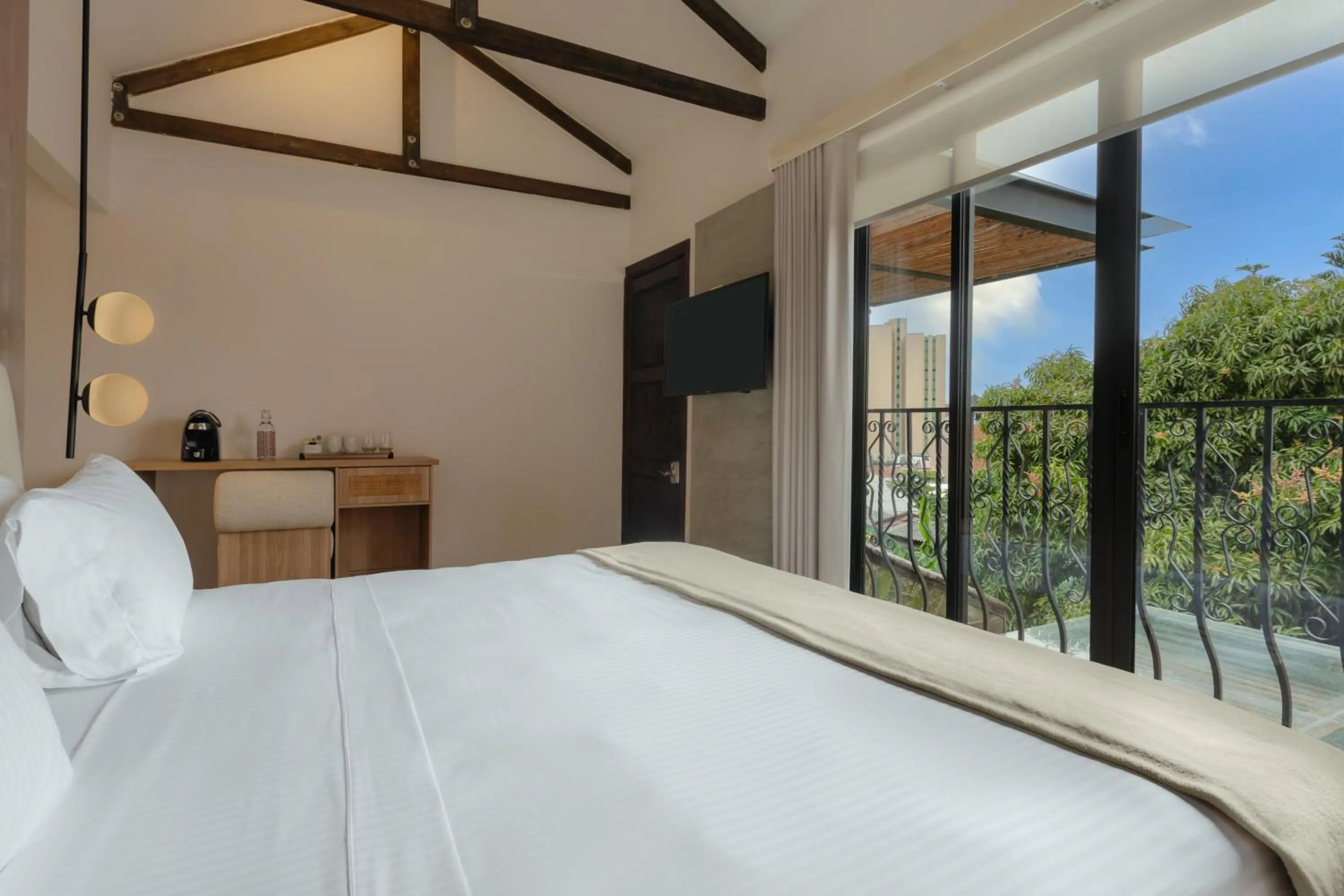 Photo of the whole room, Bed in Rossa Palma