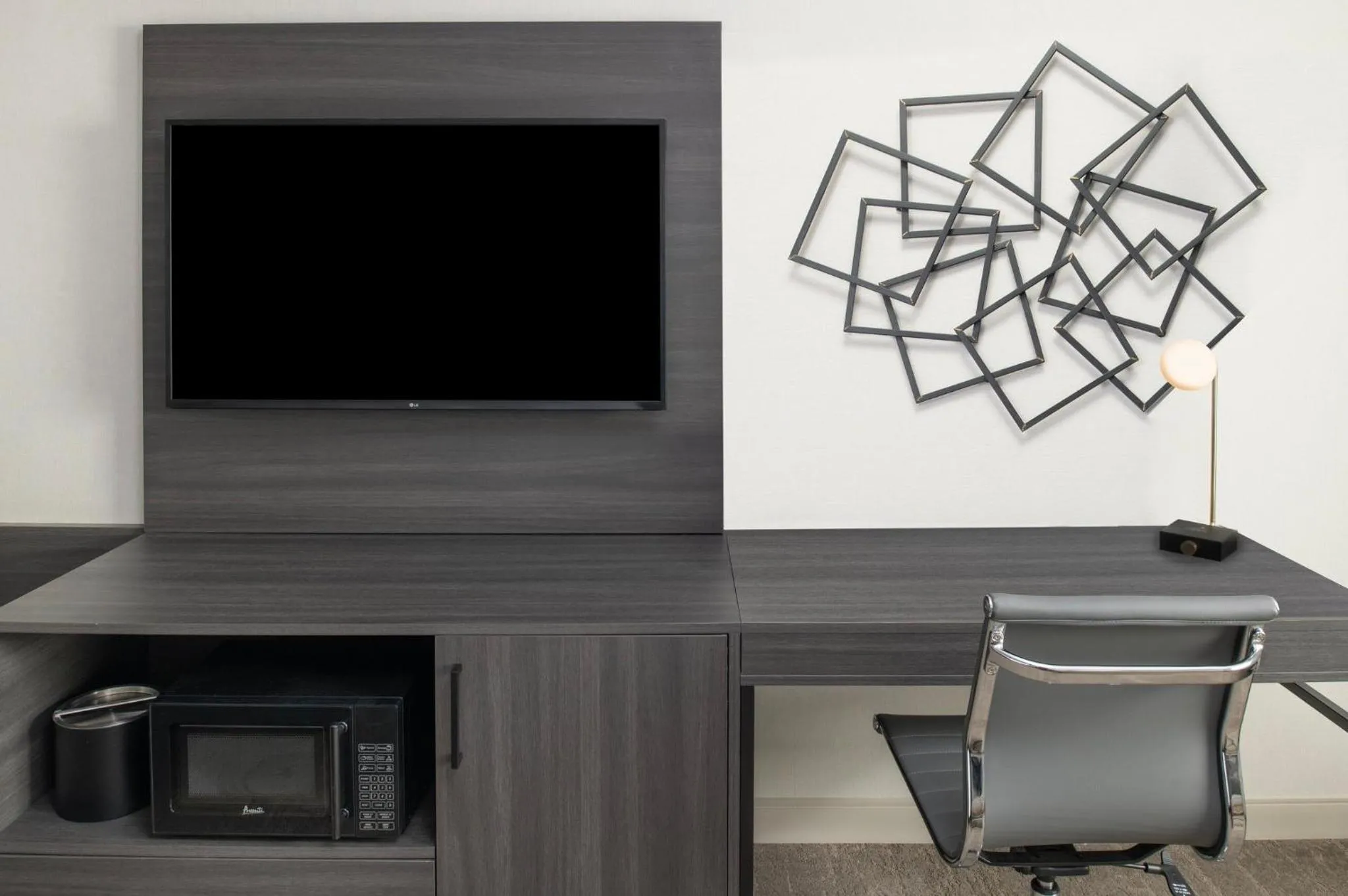 Photo of the whole room in Holiday Inn Express South Burlington - Downtown by IHG