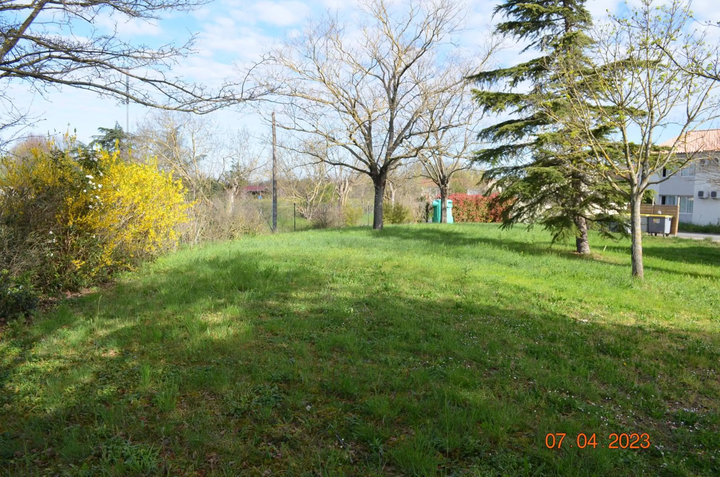 Garden in Greet Hôtel Castres Saix