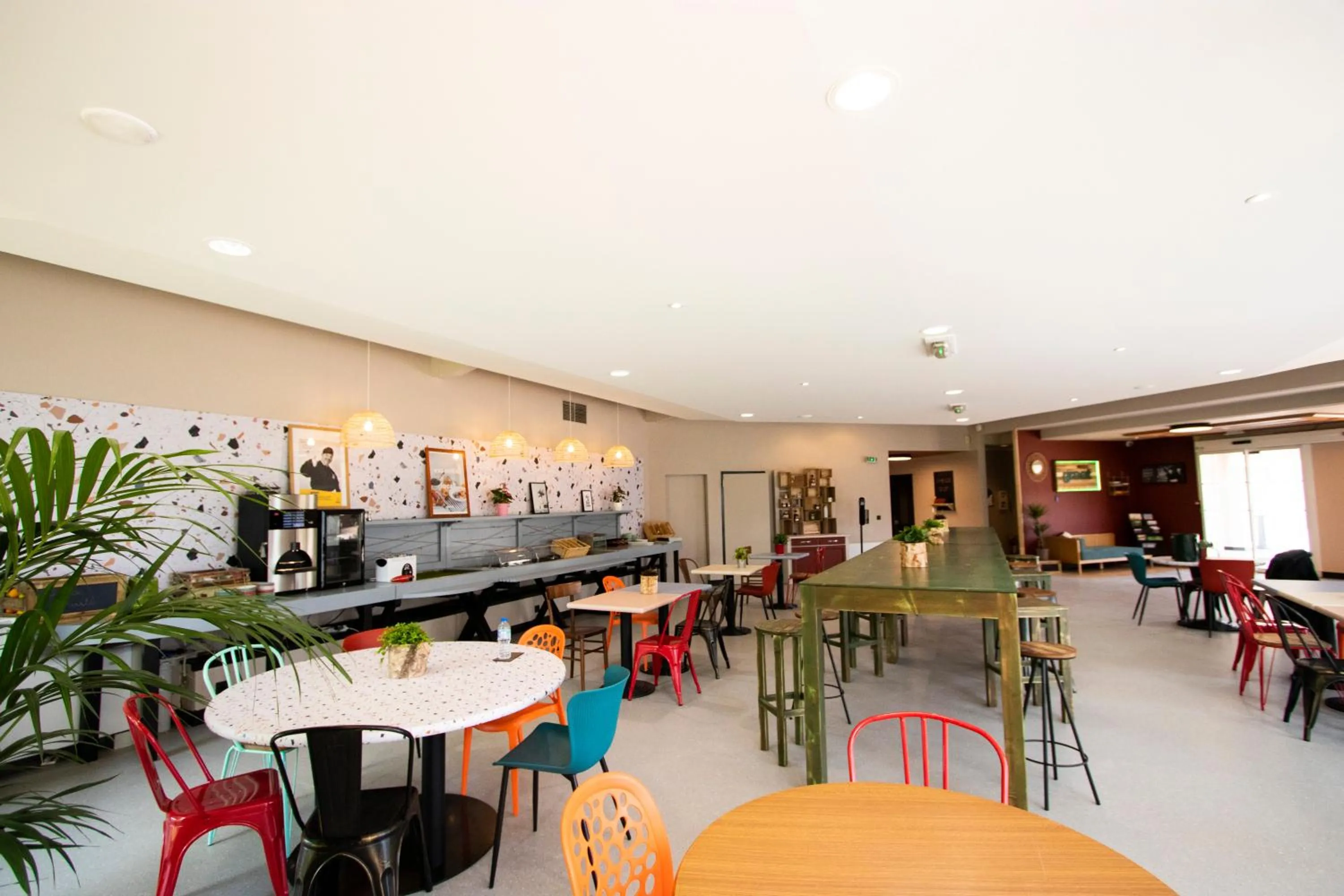 Restaurant/places to eat in Greet Hôtel Castres Saix